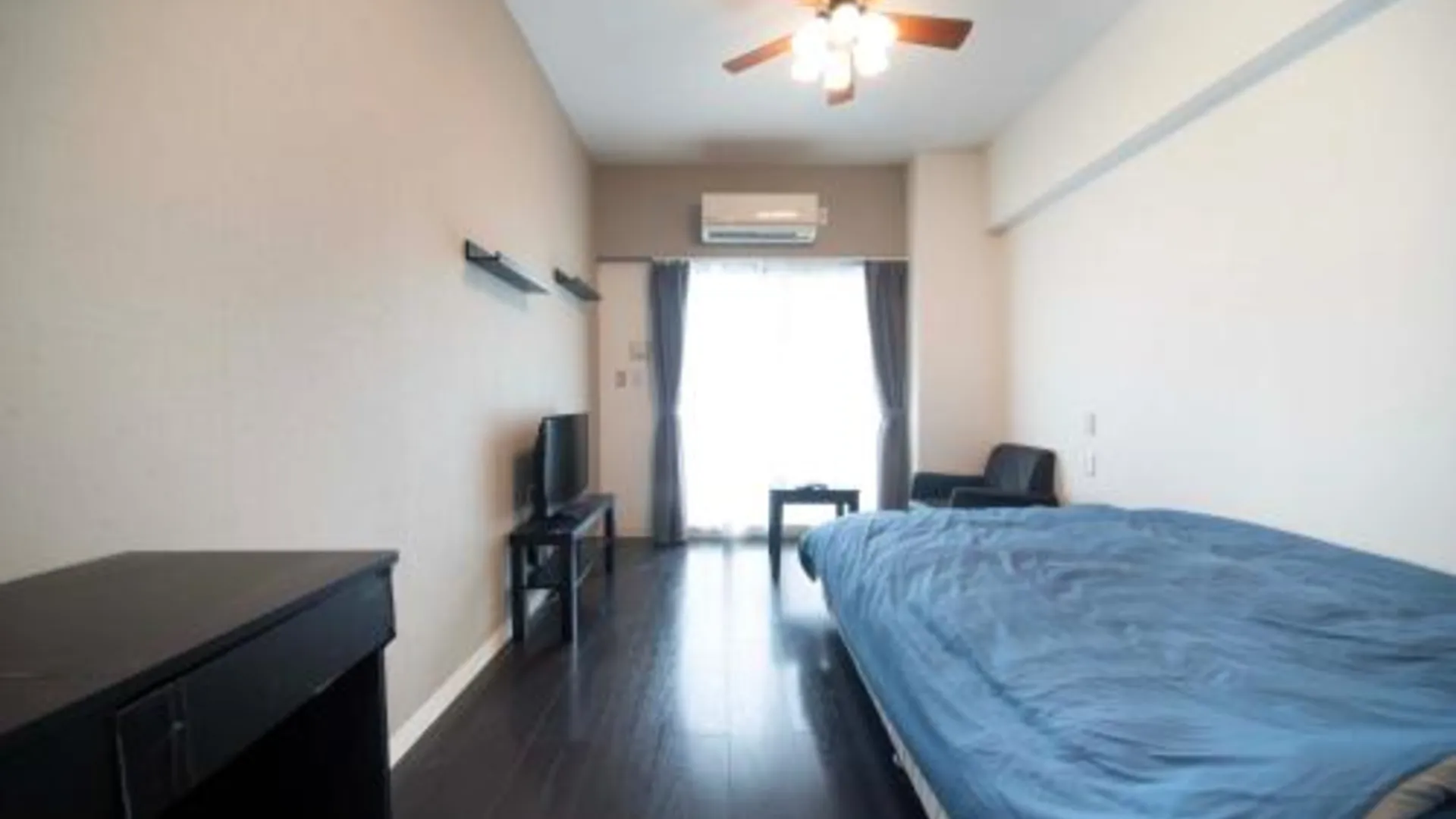 오키나와 본섬 Exsaison Chatan 2성급 게스트하우스 외관