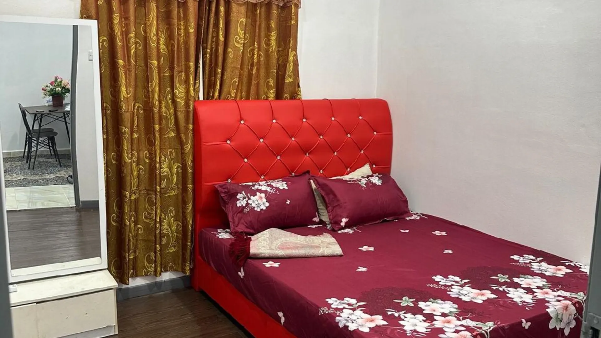 타나 메라 마창의 프라이빗 하우스 (950m², 침실 3개, 프라이빗 욕실 2개) 3성급 싱글룸 전망