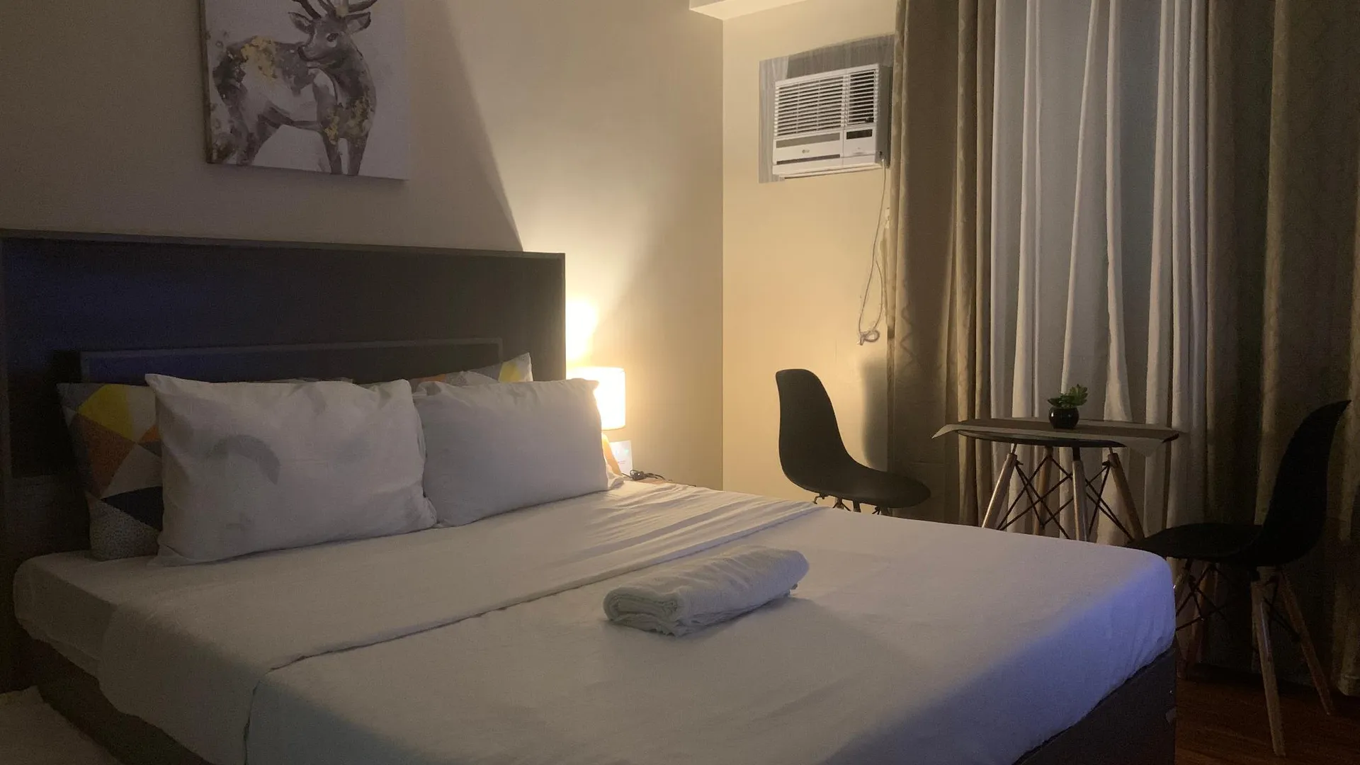 세부 라푸라푸 시티의 스튜디오 아파트먼트 (22m², 프라이빗 욕실 1개) 2성급 싱글룸 레스토랑