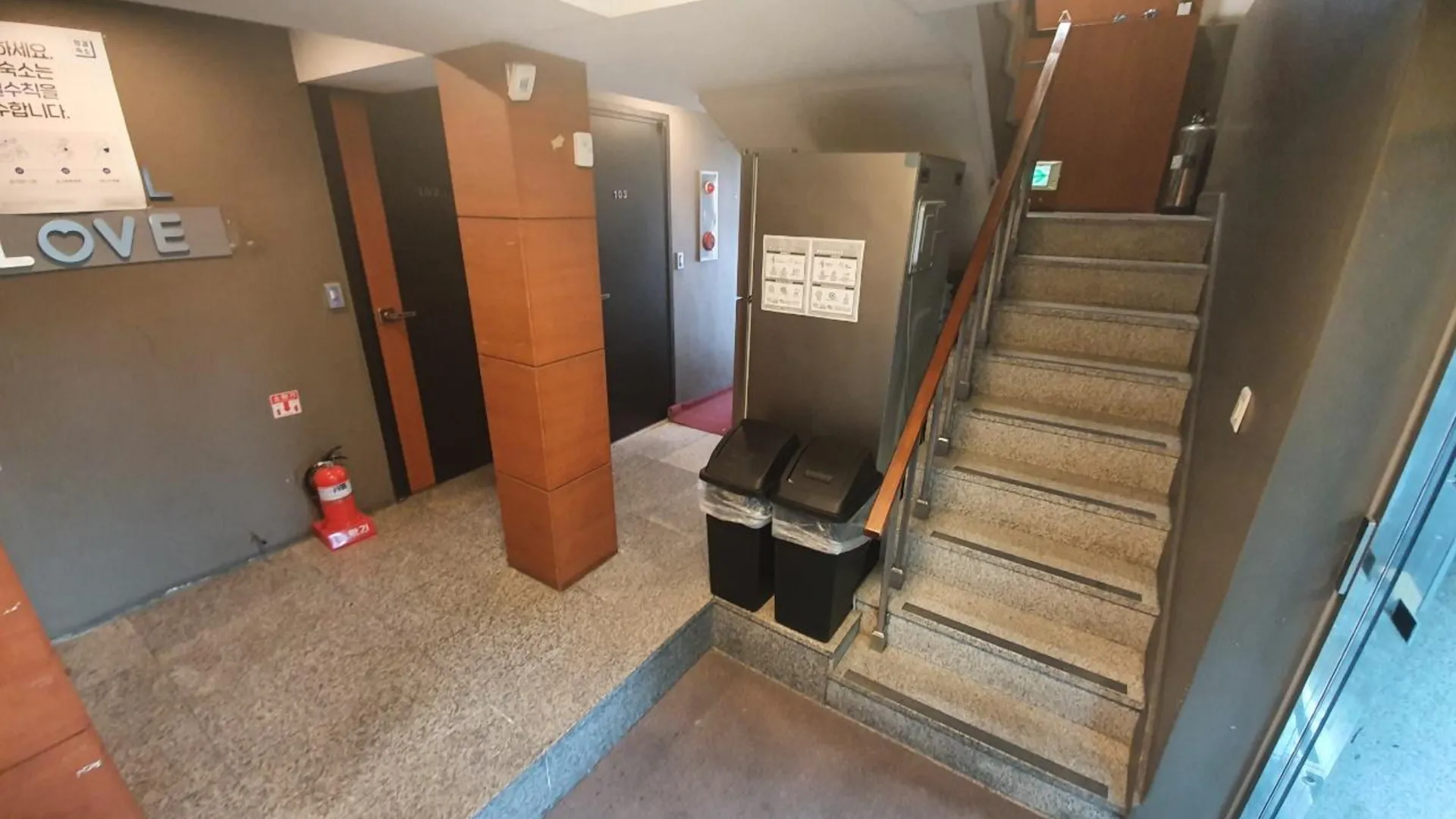 서울 달고나 게스트하우스 2성급 호텔 수영장