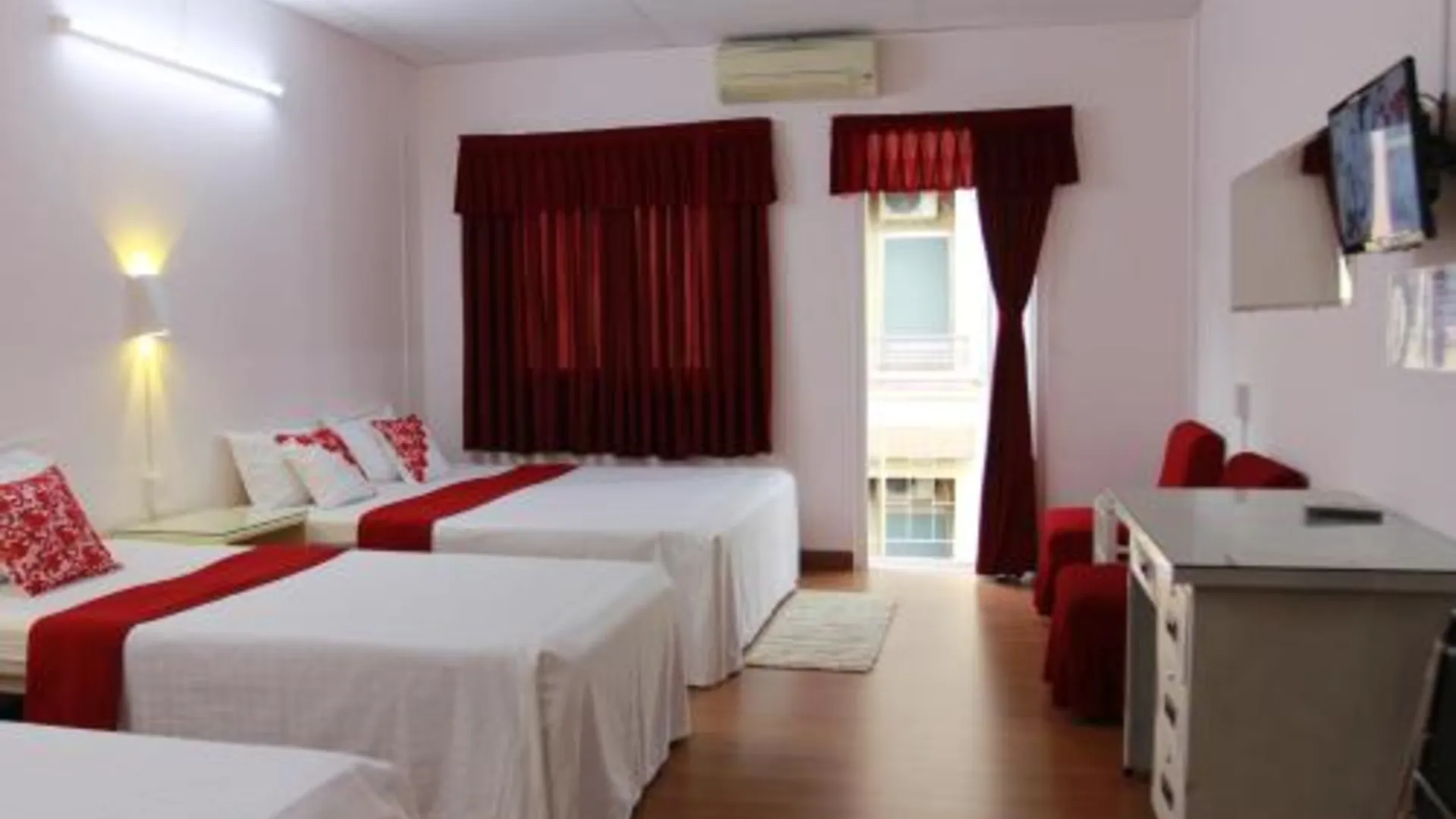 호치민 QUANG SAIGON Hotel- 40-7 Bùi Viện-Walking street 3성급 호텔 스위트룸