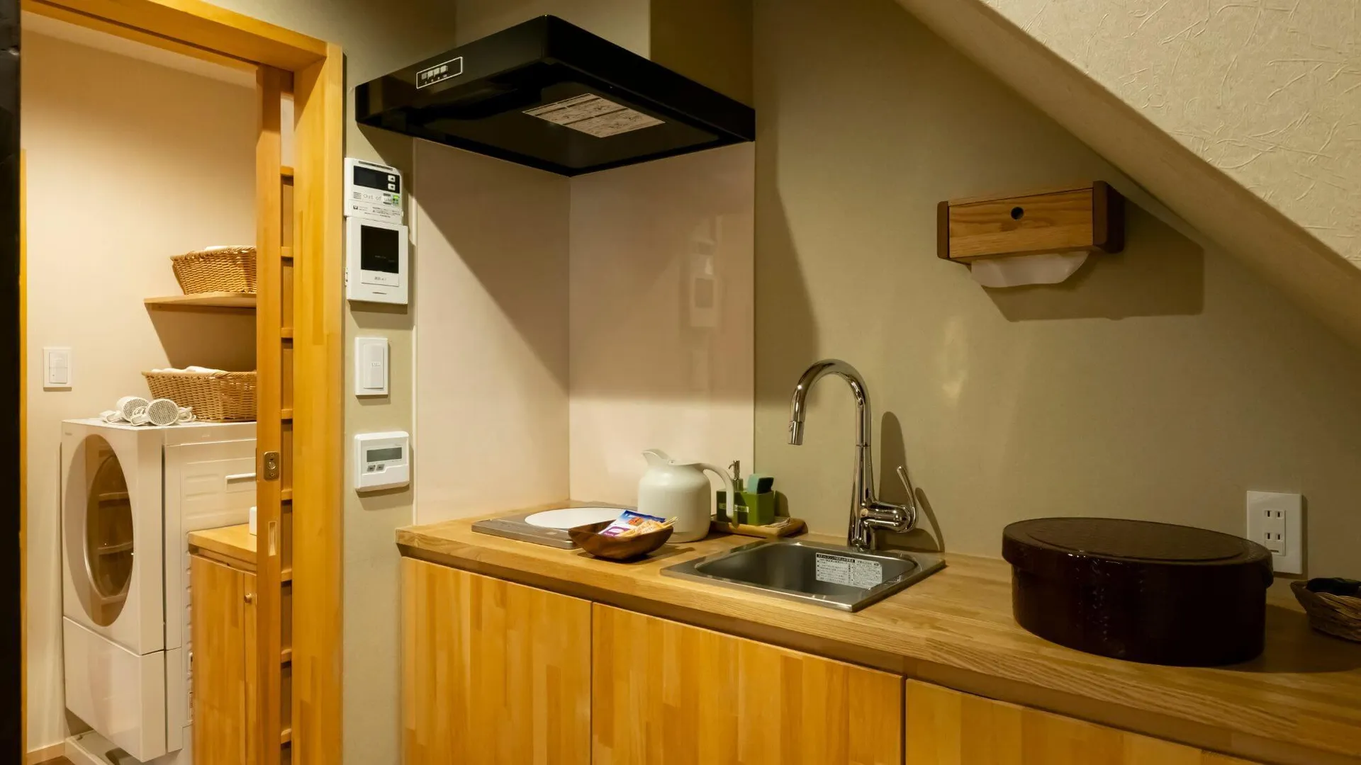 교토 센 오미야-고조 무슬림 프렌들리 이지 액세스 투 교토 스테이션 4성급 호텔 객실