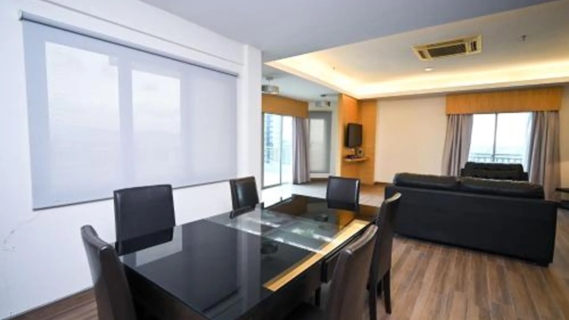 이포 킹스턴 호텔 15 - 타워 리젠시 이포 4성급 호텔 외관