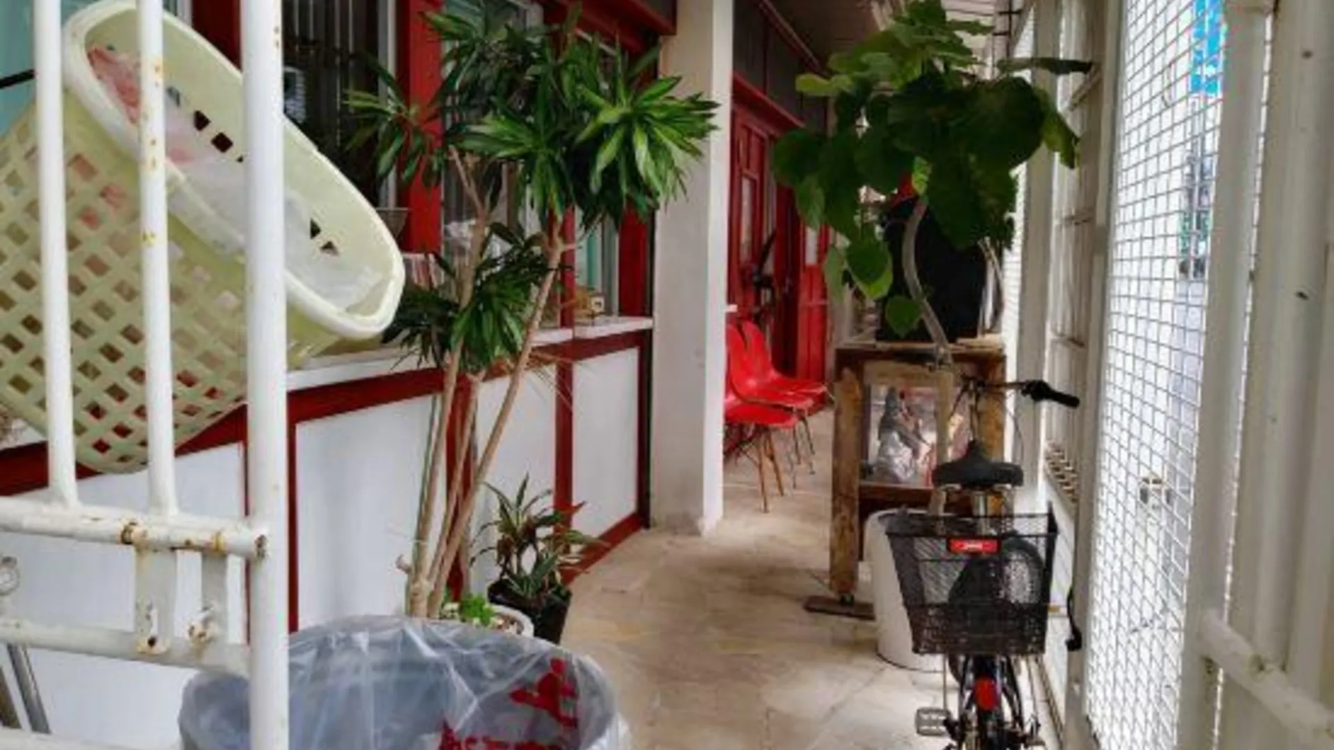 오키나와 본섬 Guest House Akamichi Naoya 호텔 수영장