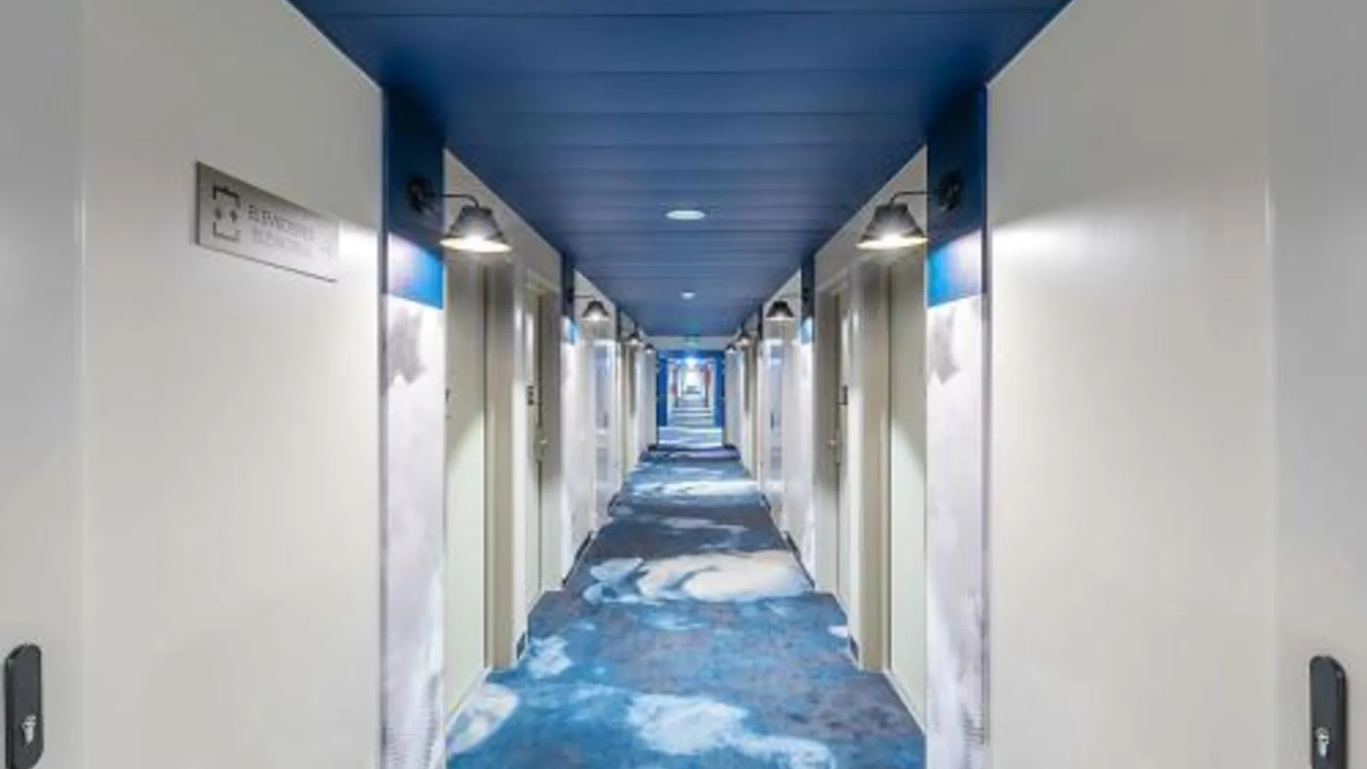 아마 도라 이비스 리스보아 알프라기다 2성급 호텔 수영장