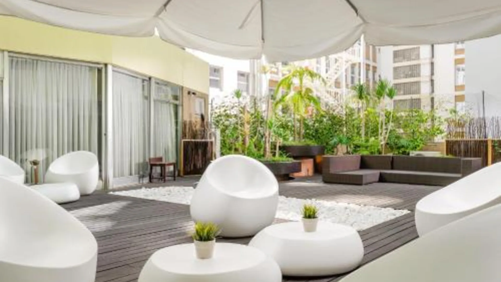 리스본 호텔 플로리다 4성급 호텔 외관