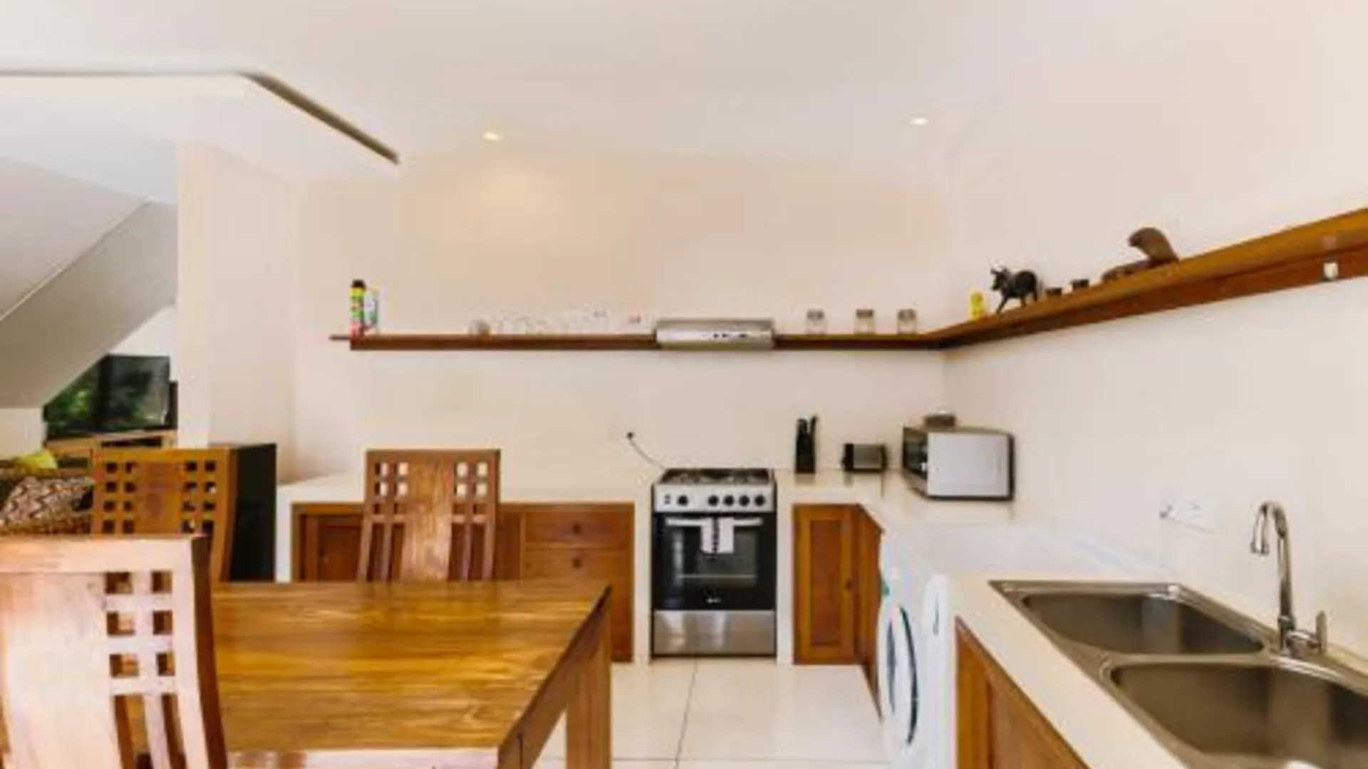 발리 짱구의 빌라 (80m², 침실 2개, 프라이빗 욕실 2개) 4성급 게스트하우스 전망