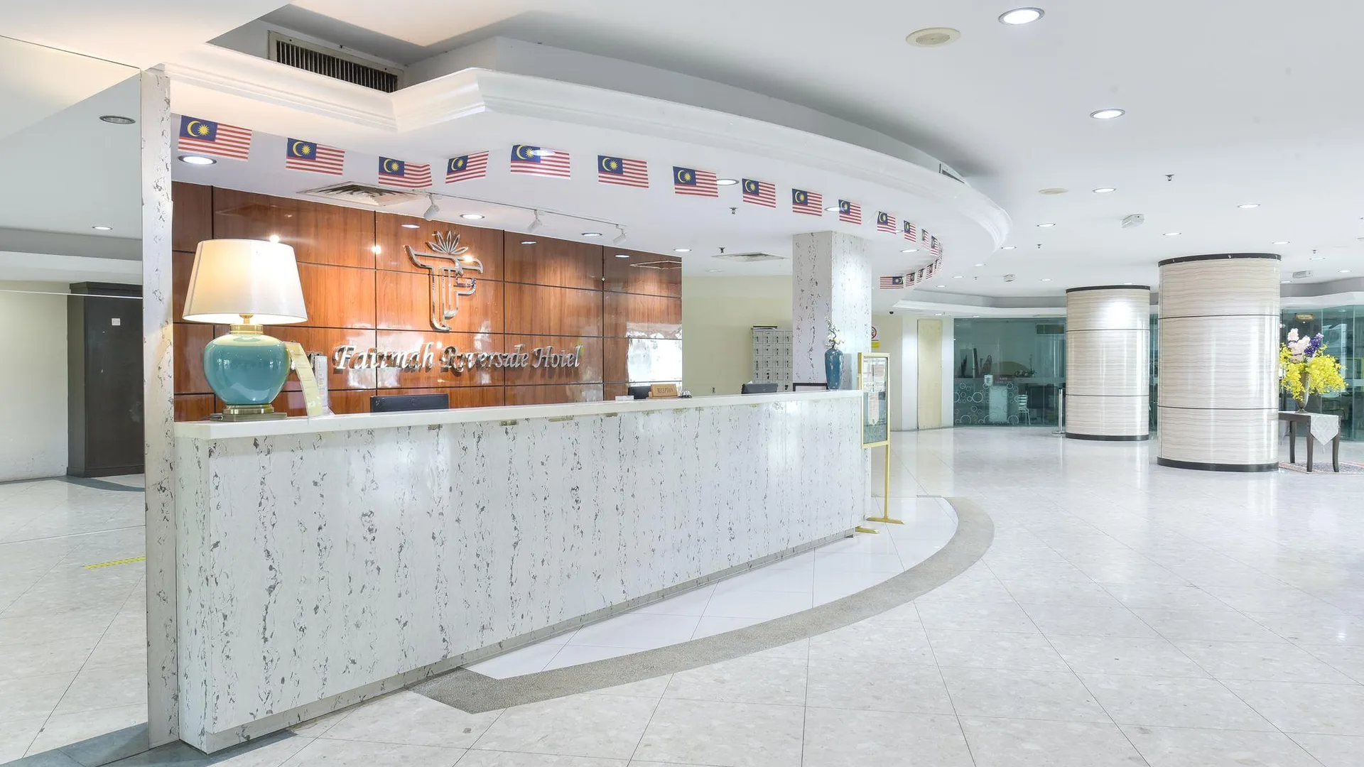 말라카 Sunday Malacca Formerly Tun Fatimah 3성급 호텔 로비