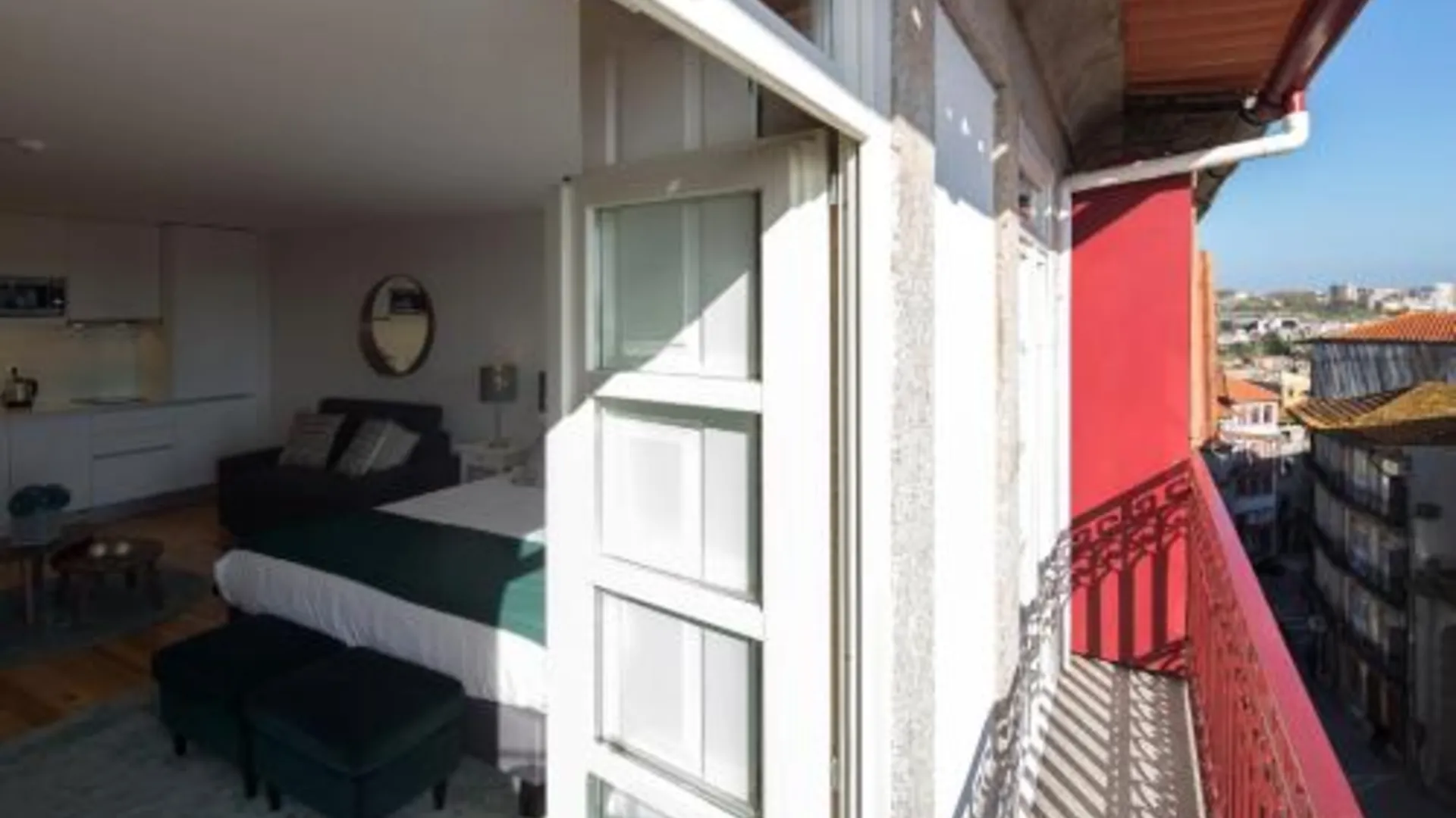 포르투 비르투지스 시티 로프트 4성급 게스트하우스 수영장