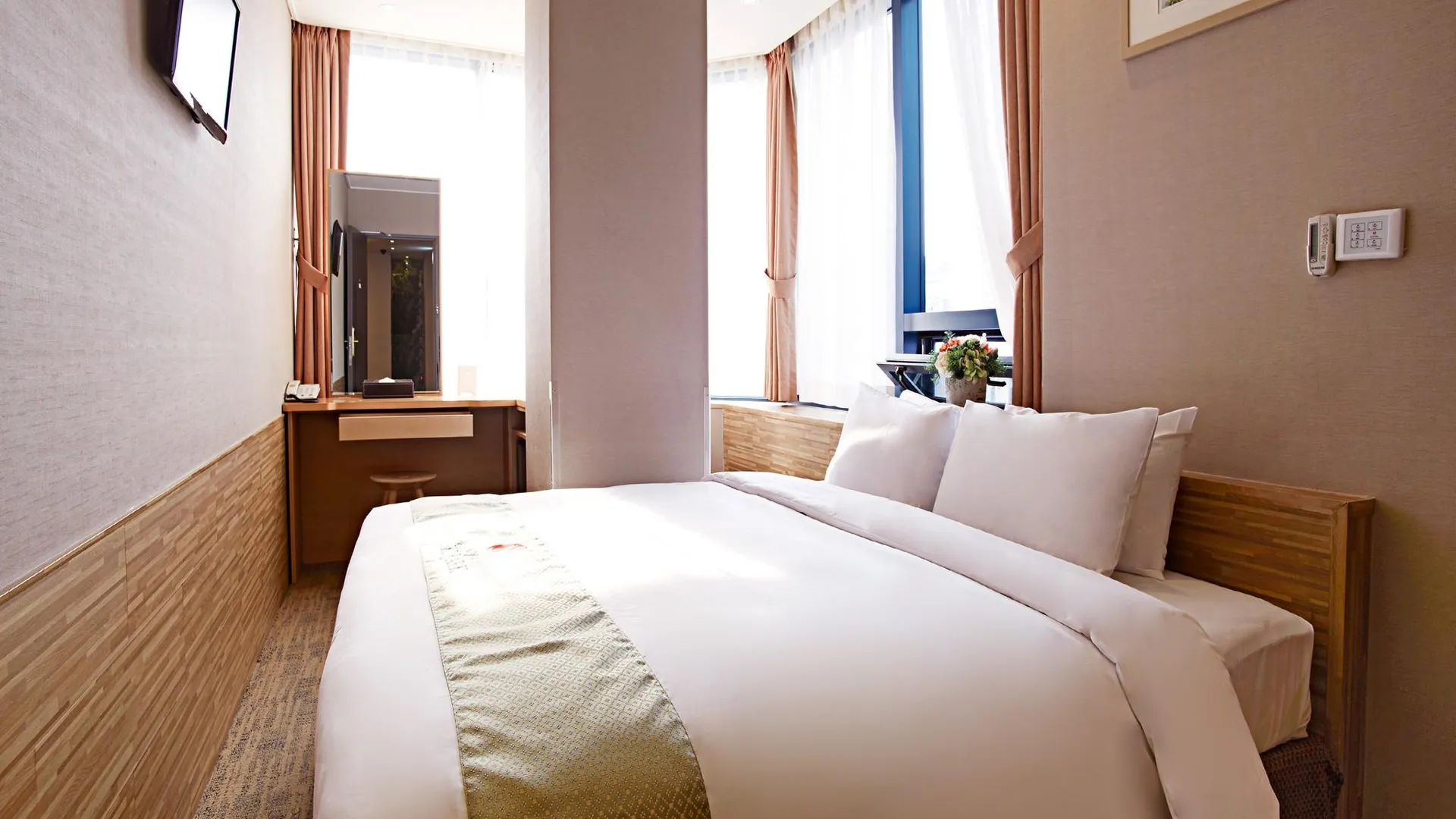 서울 호텔 스카이파크 명동 2호점 3성급 호텔 스위트룸