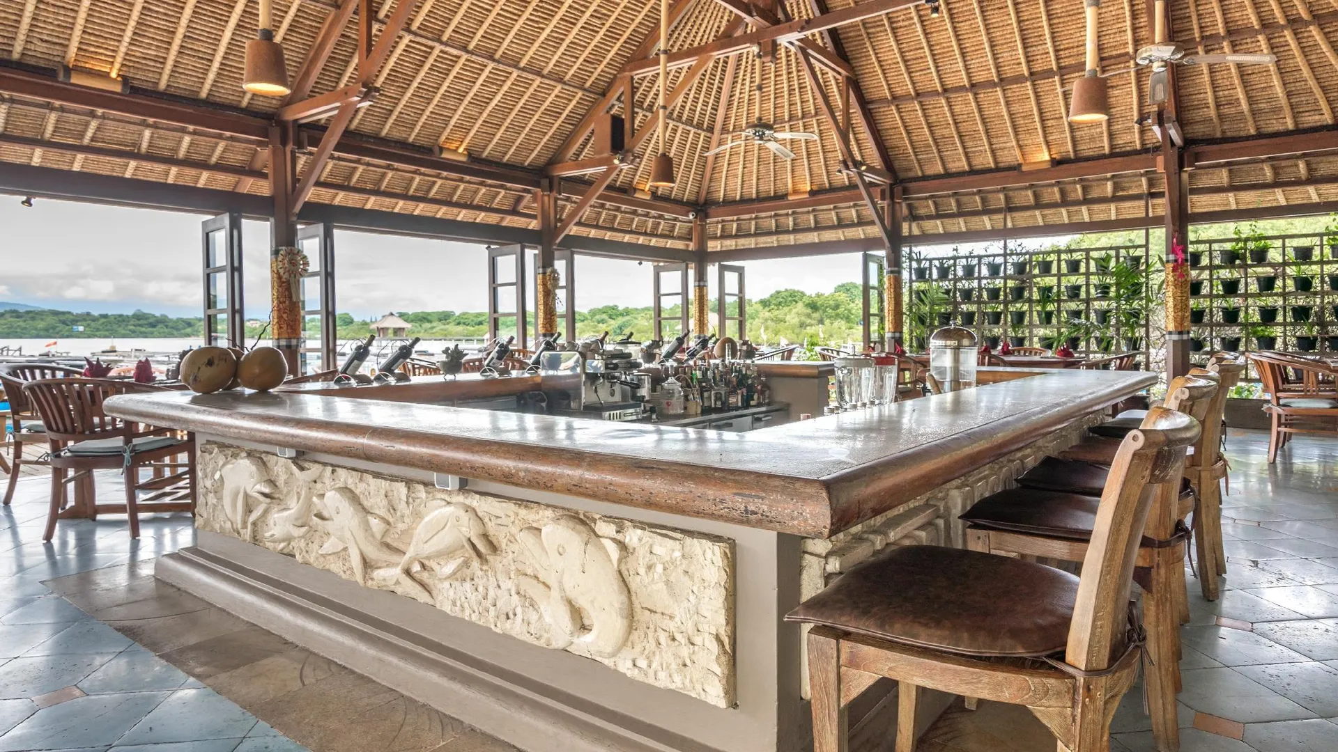 발리 밈피 리조트 멘장안 4성급 호텔 객실