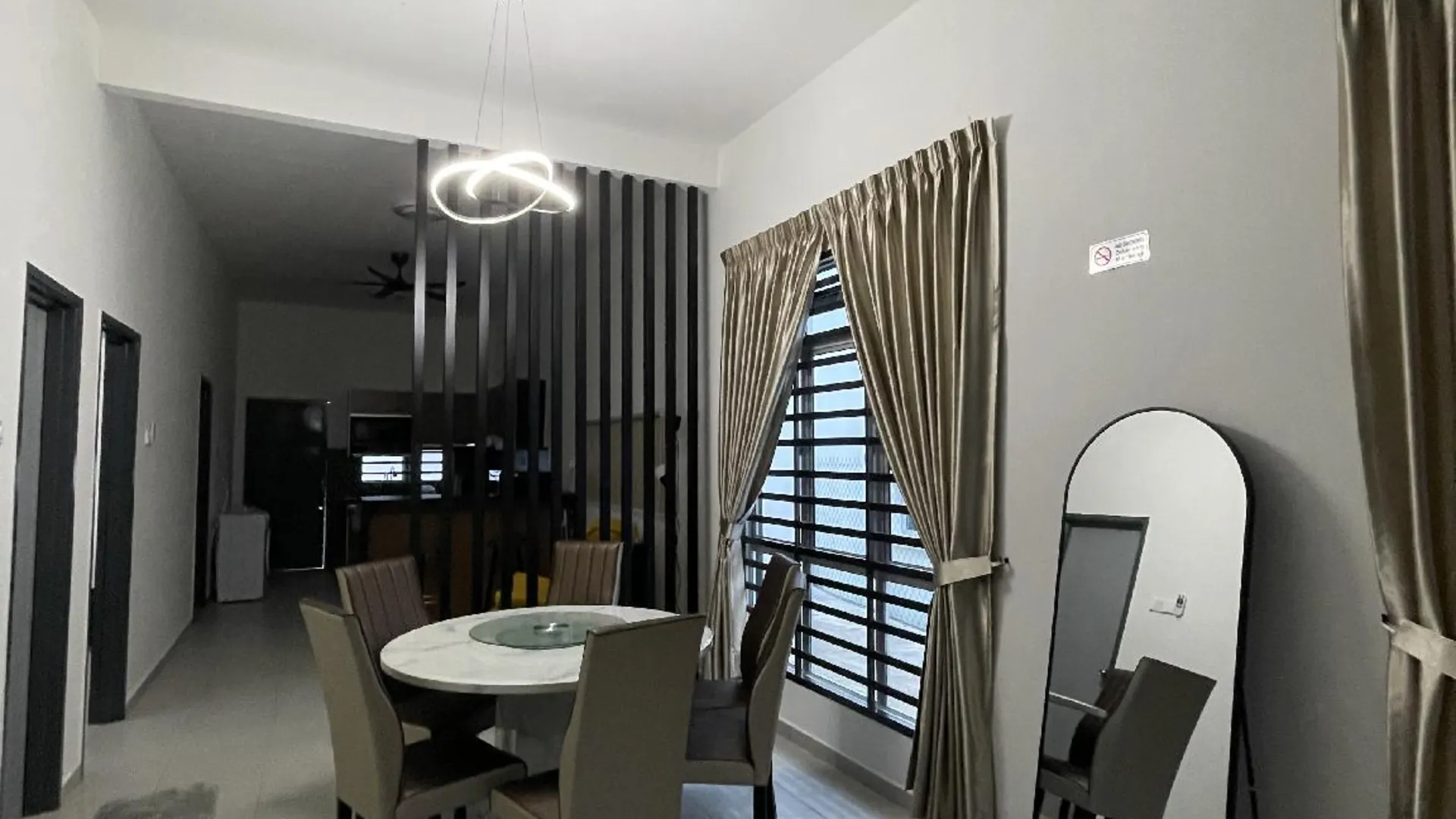 말라카 알러 가자의 프라이빗 하우스 (1400m², 침실 3개, 프라이빗 욕실 2개) 2성급 싱글룸 로비