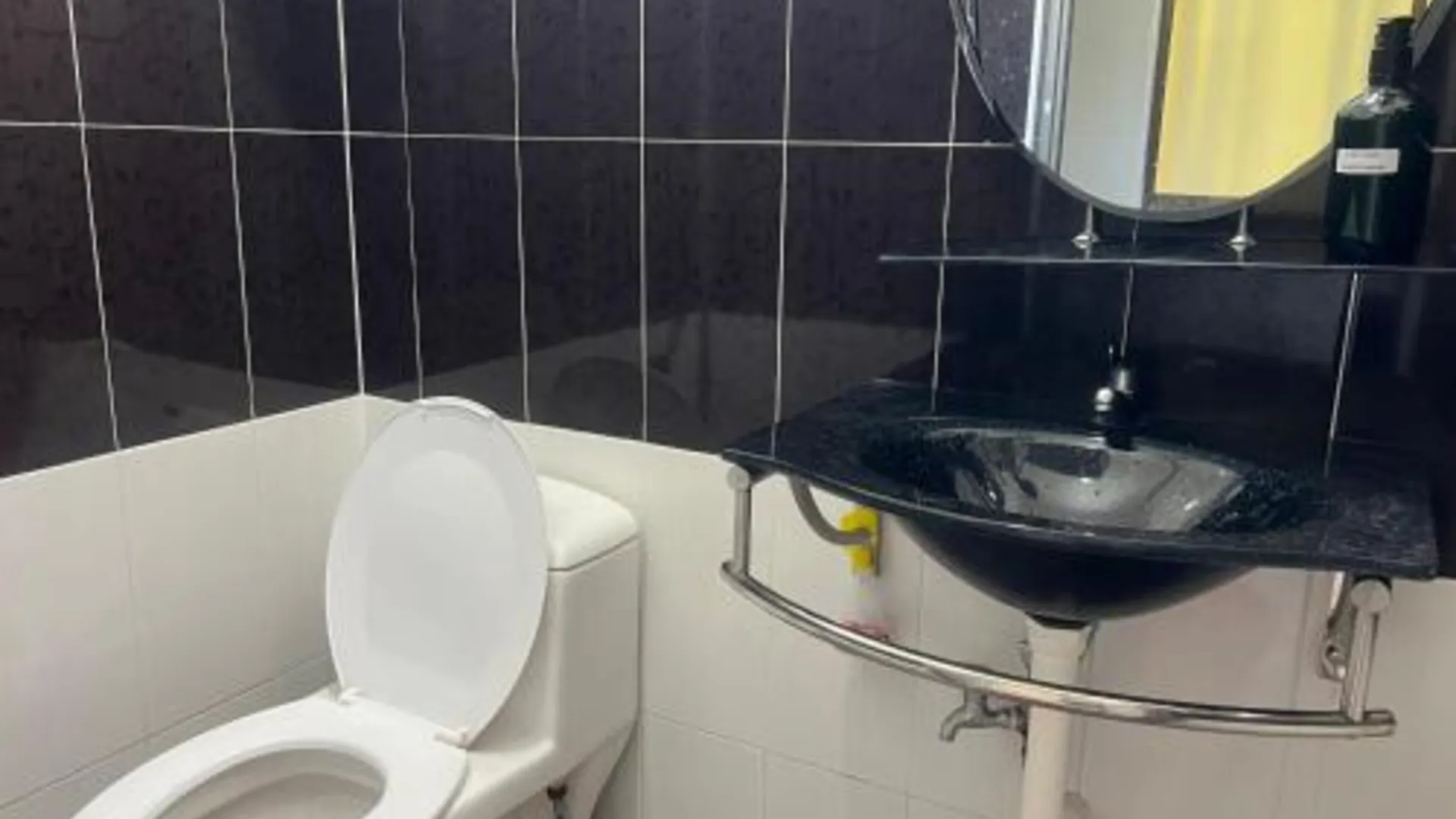 말라카 Padang Temu Near TOWN Homestay 9pax @ ExcluSuites  3성급 게스트하우스 객실