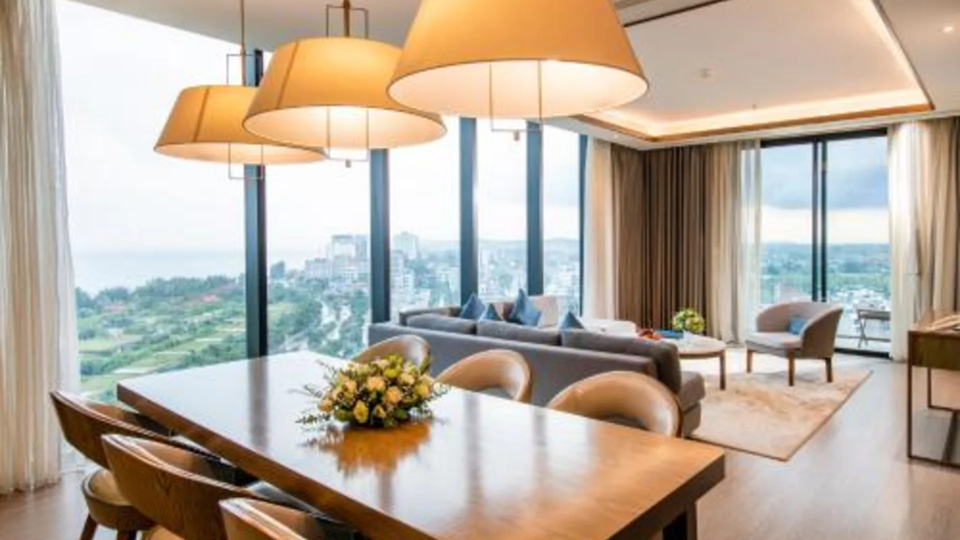 탄호아 / 삼손 비치 FLC 그랜드 호텔 삼손 5성급 호텔 로비