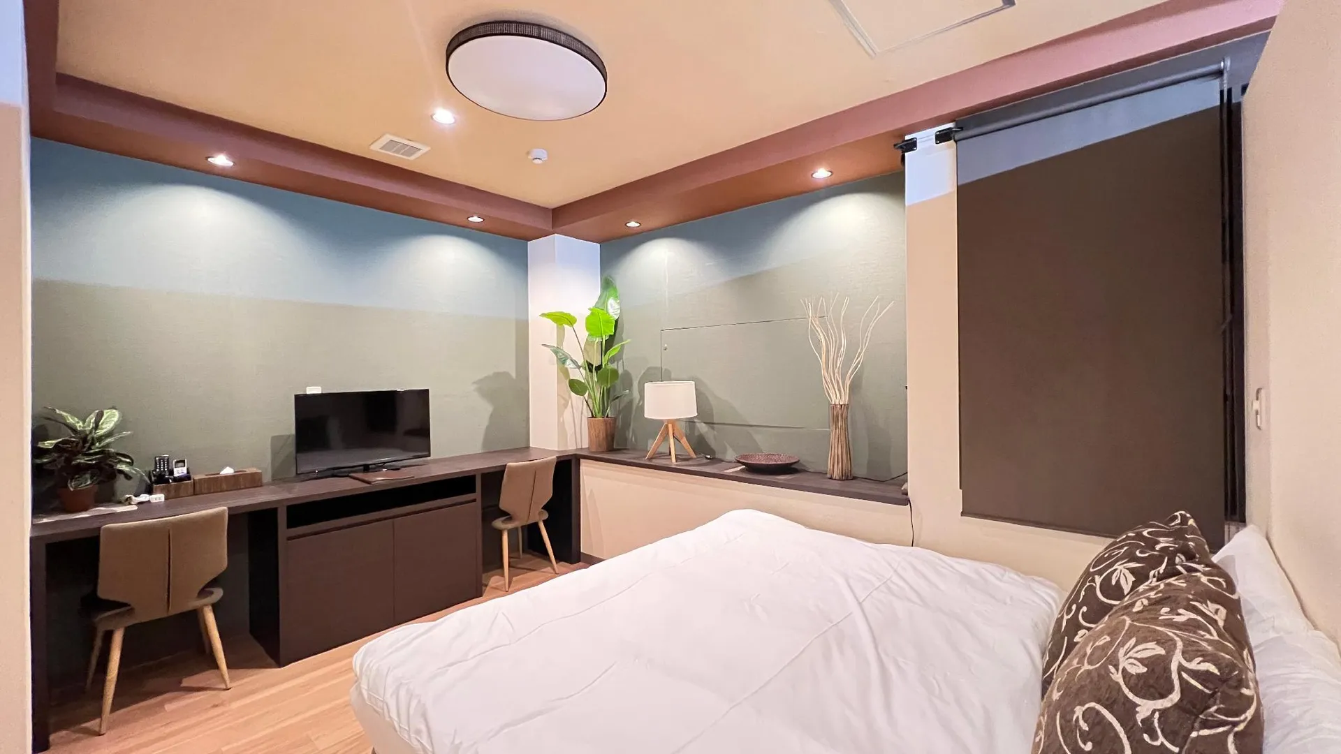 오키나와 본섬 마쓰야마 스테이 3성급 게스트하우스 객실