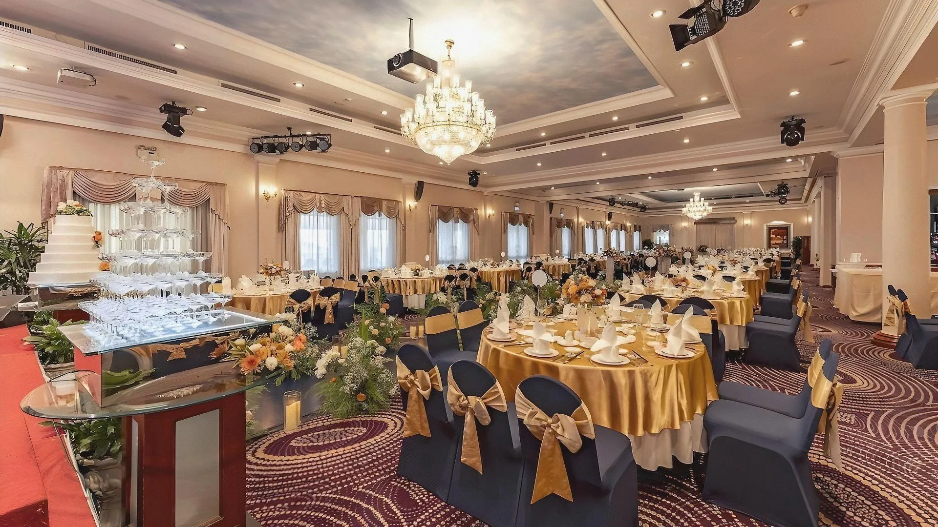 호치민 호텔 마제스틱 사이공 5성급 호텔 외관