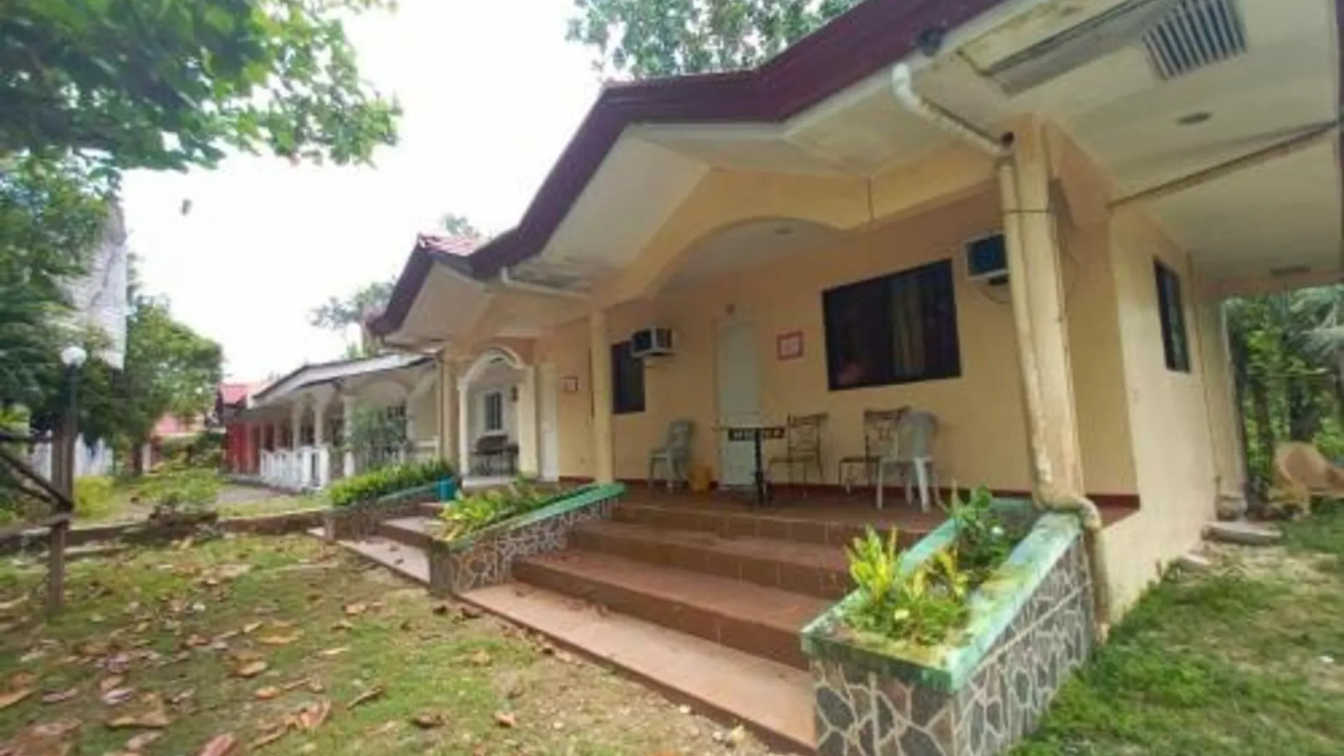 세부 레드도어즈 플러스 @ 코스타 로카 발람반 2성급 호텔 레스토랑