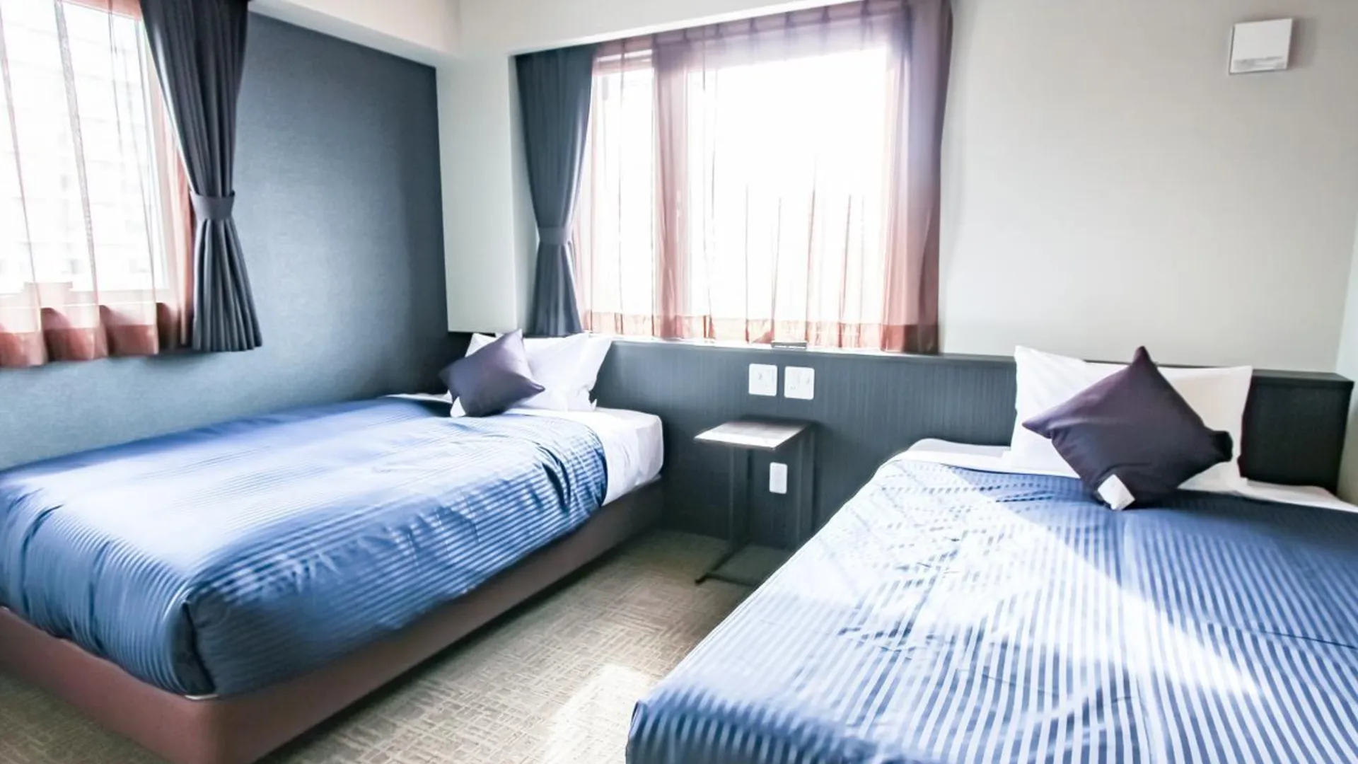 오사카 내추럴 핫 스프링 호텔 라이브맥스 프리미엄 우메다 이스트 3성급 호텔 전망