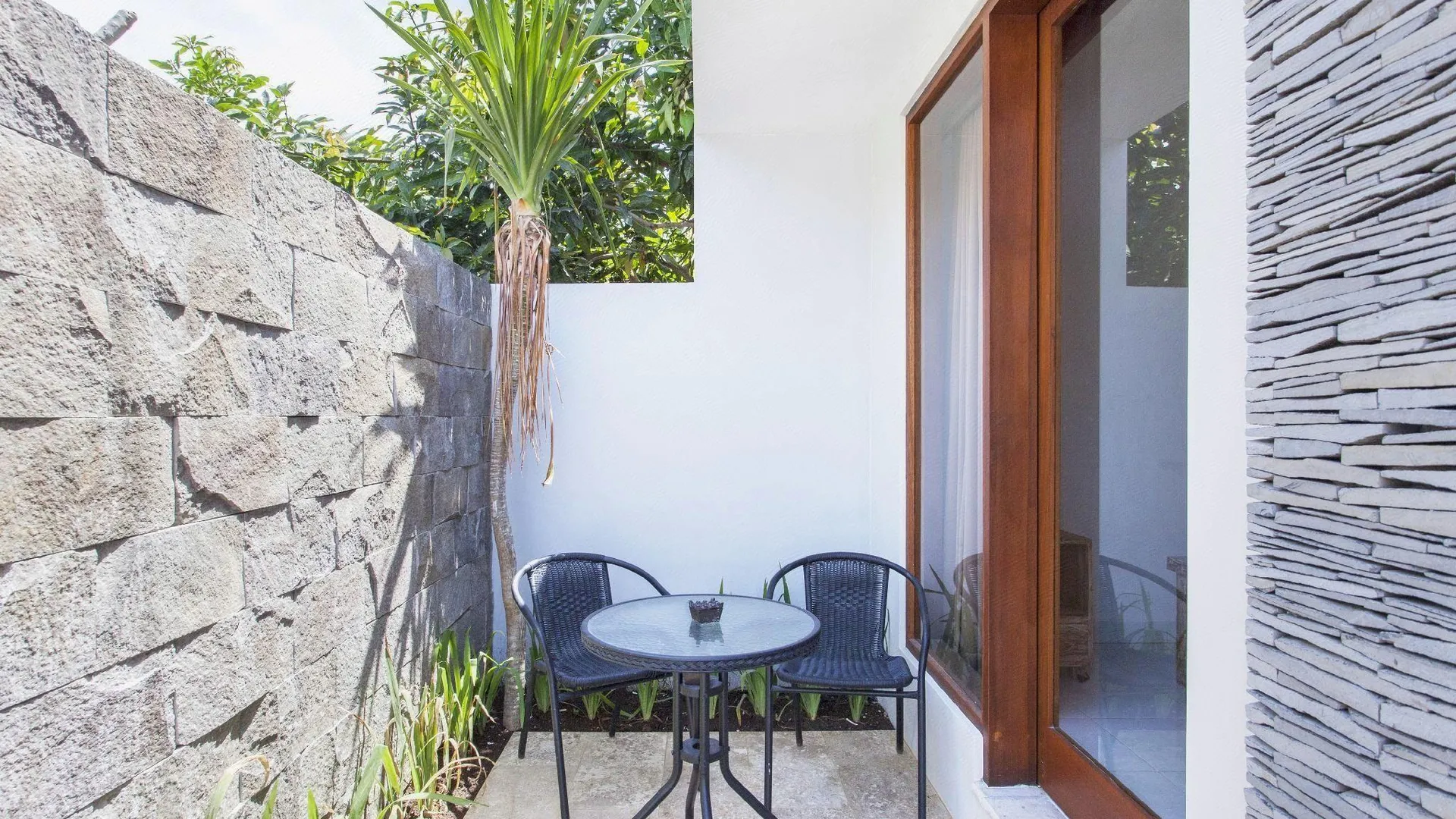 발리 오디카 로비나 하우스 앤 빌라 2성급 호텔 외관