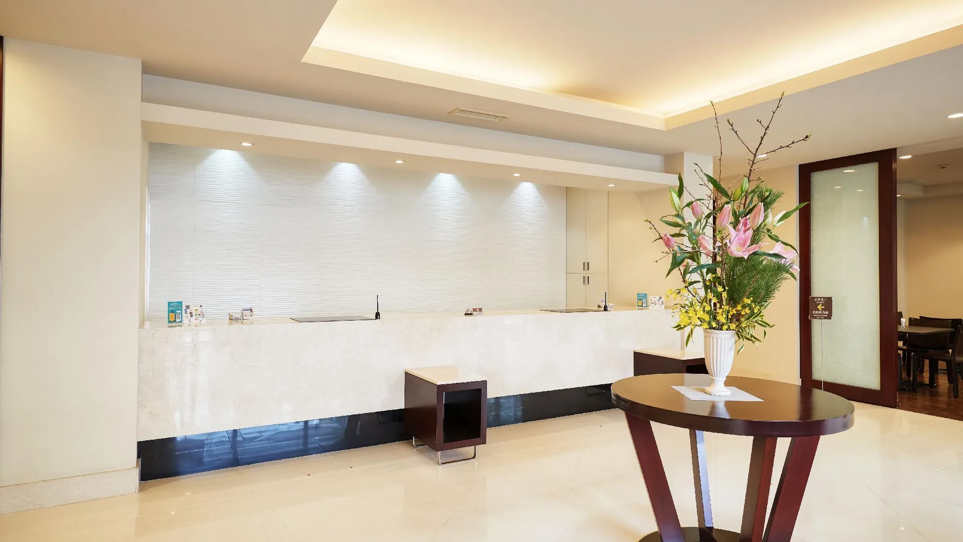 오키나와 본섬 호텔 유쿠에스타 아사히바시 3성급 호텔 외관