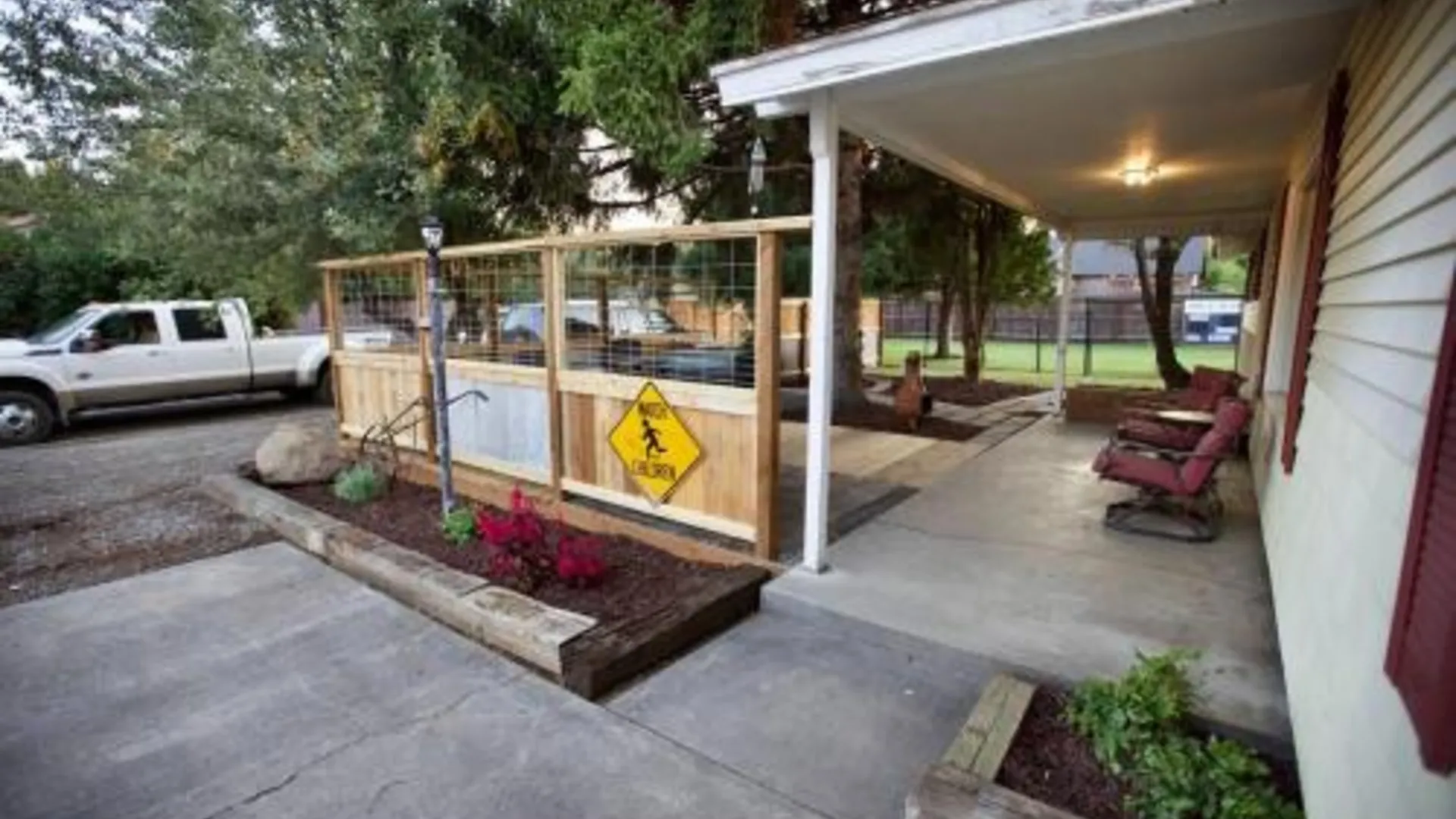 레드몬드 (OR) Centrally Located Redmond Retreat with Pool Table 3성급 싱글룸 객실