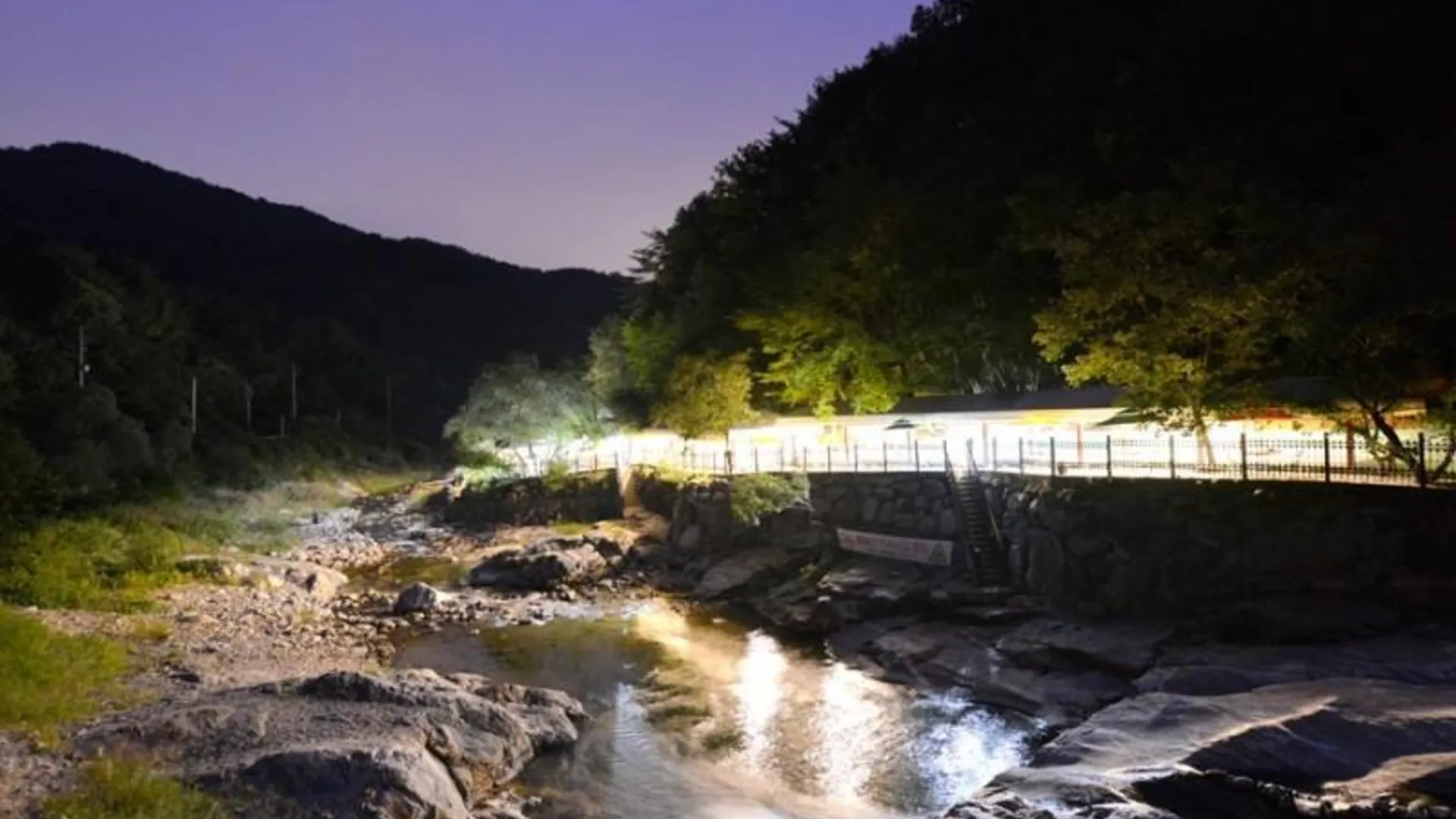 거창 성주 포천관광농원펜션 3성급 게스트하우스 객실