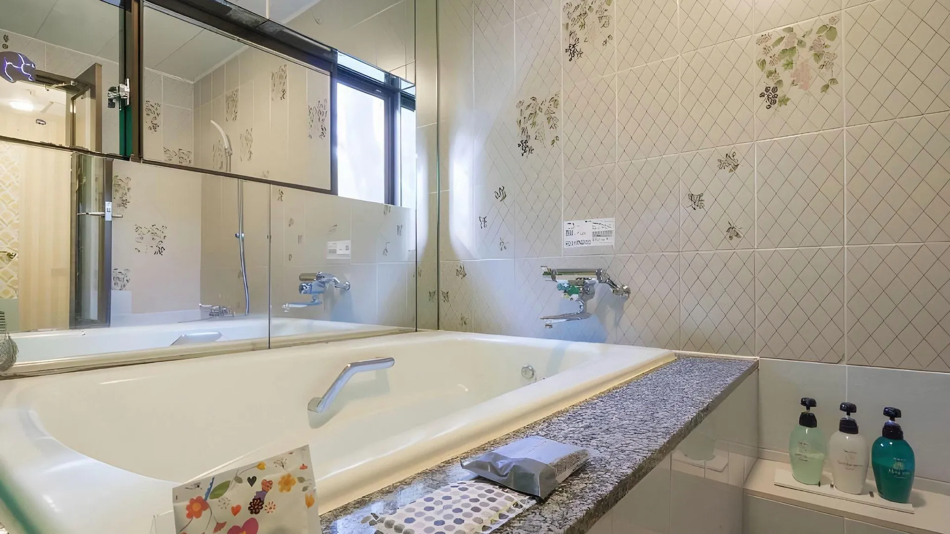 교토 호텔 자르딩 드 플뢰르 교토 - 어덜트 온리 1성급 호텔 외관