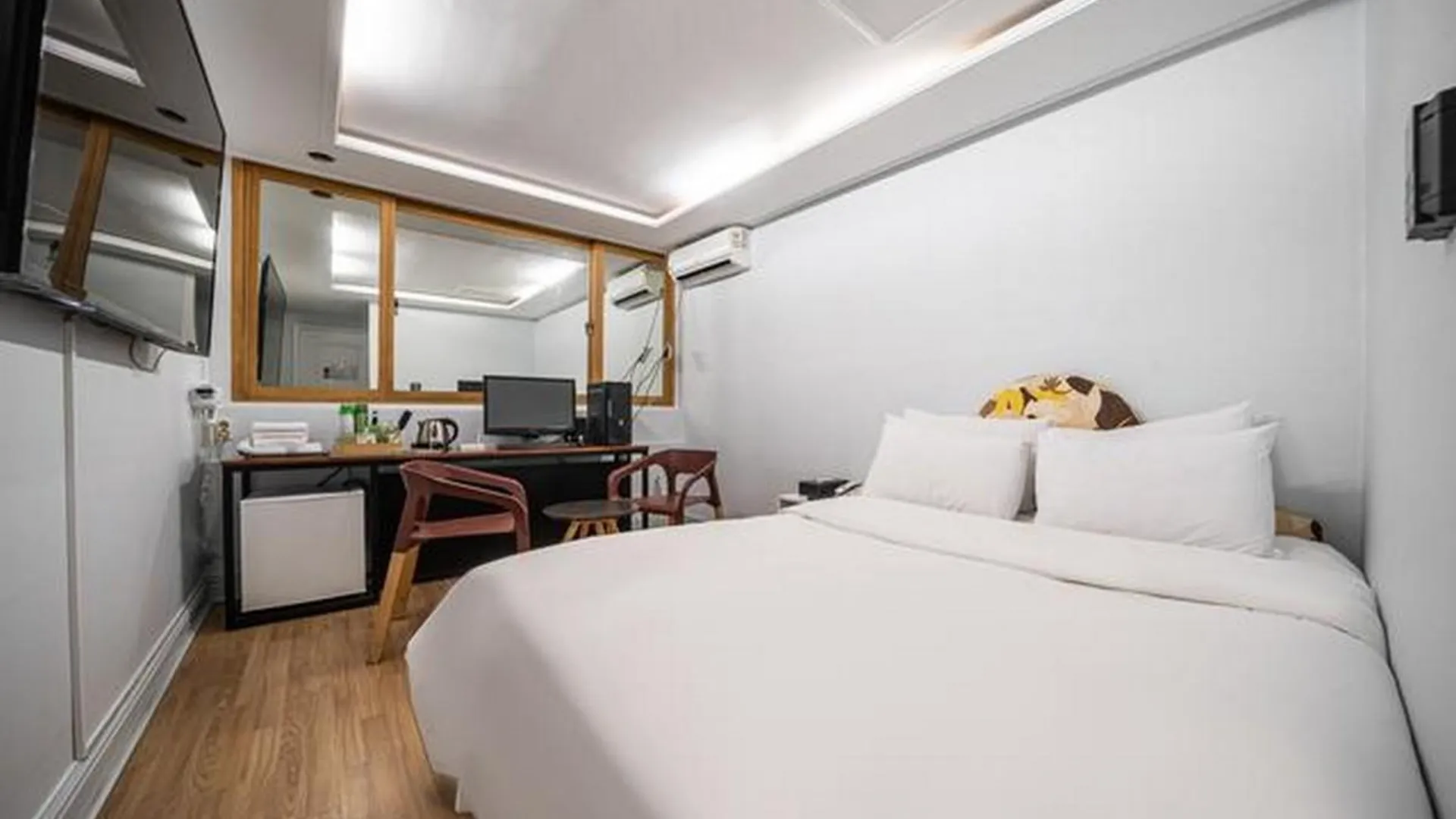 서울 신설동 M 모텔 1성급 호텔 객실