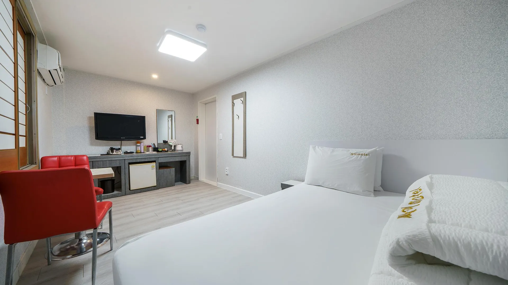 고성 고성 43싸이 1성급 호텔 스위트룸