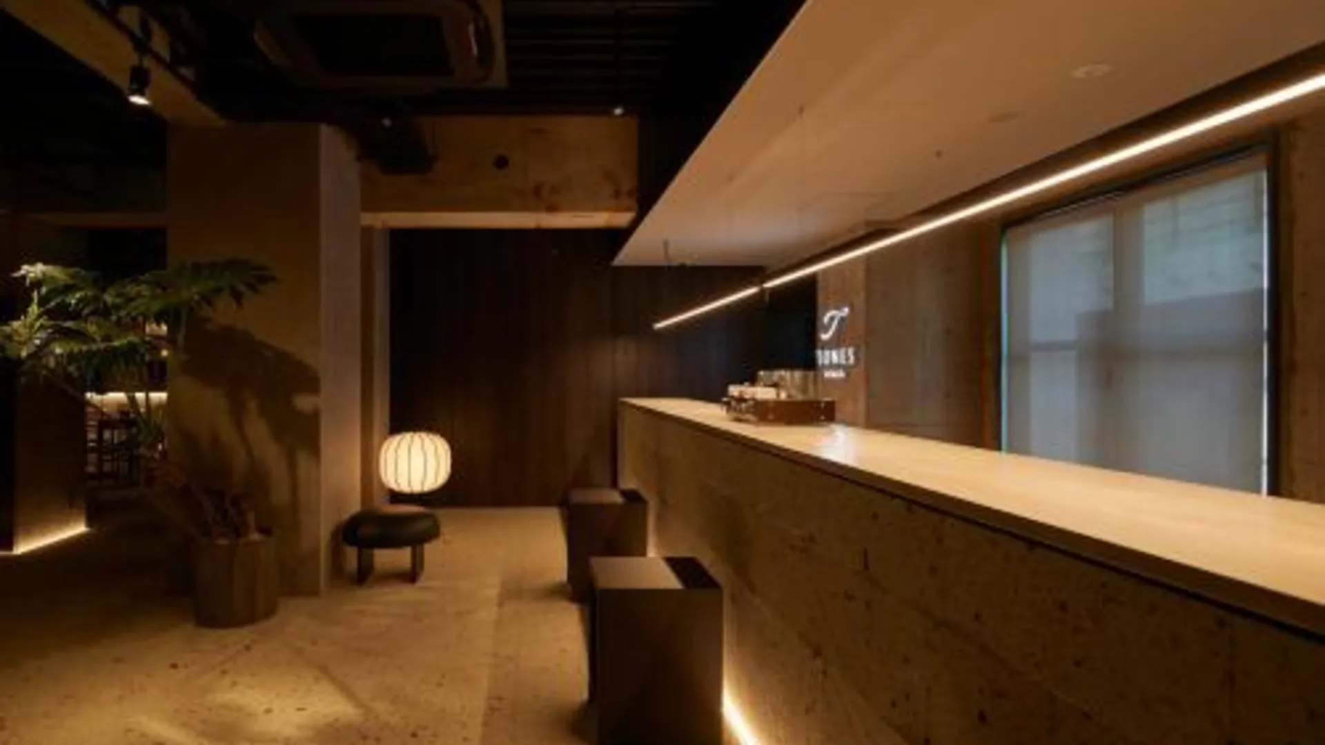 오사카 TONES Osaka 3성급 호텔 로비