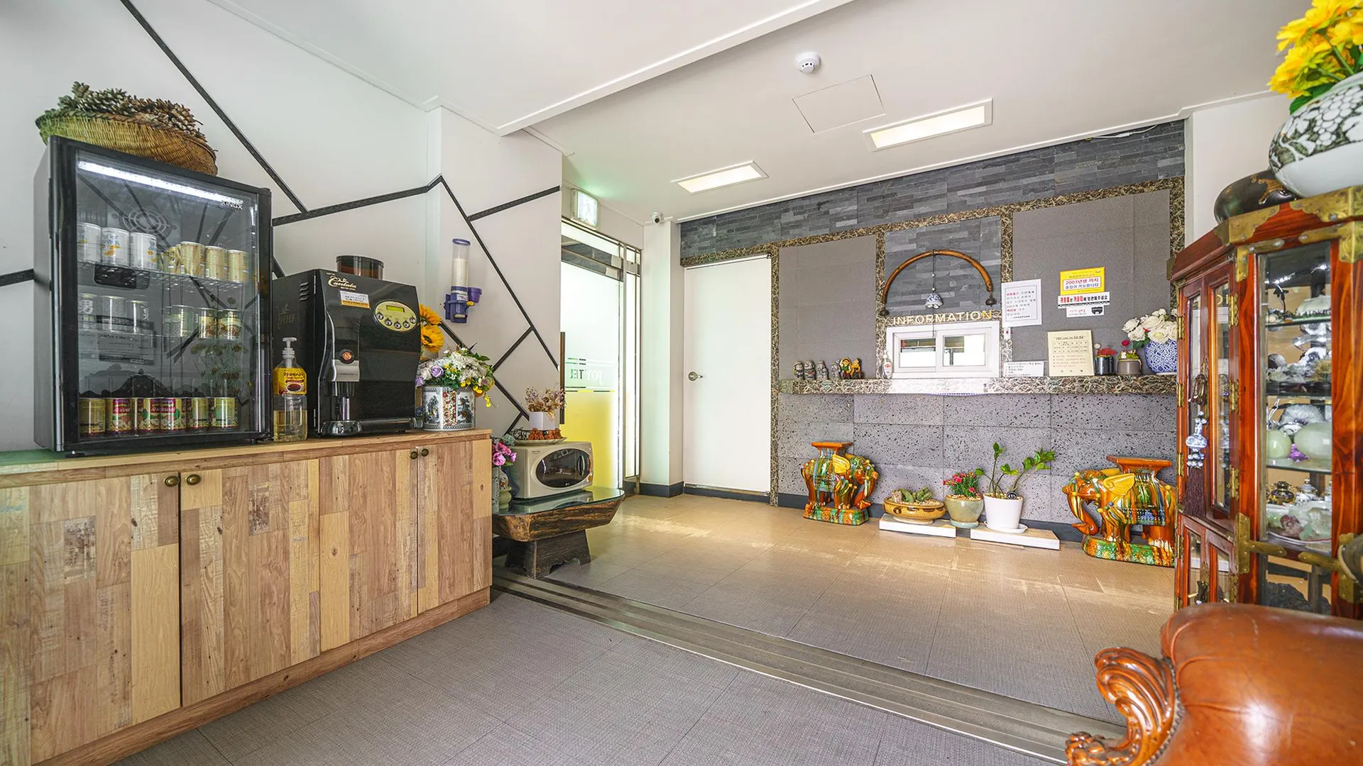 양주시 양주 조이텔 호텔 로비