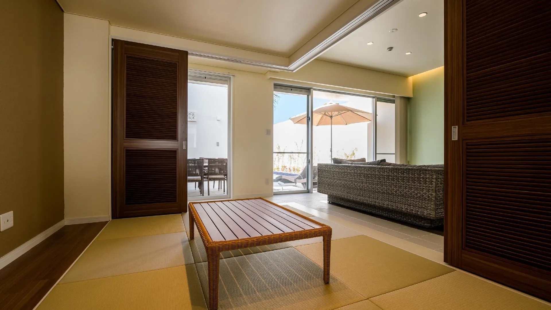 오키나와 본섬 풀 빌라 야가지시마 바이 콜디오 프리미엄 3성급 호텔 스위트룸