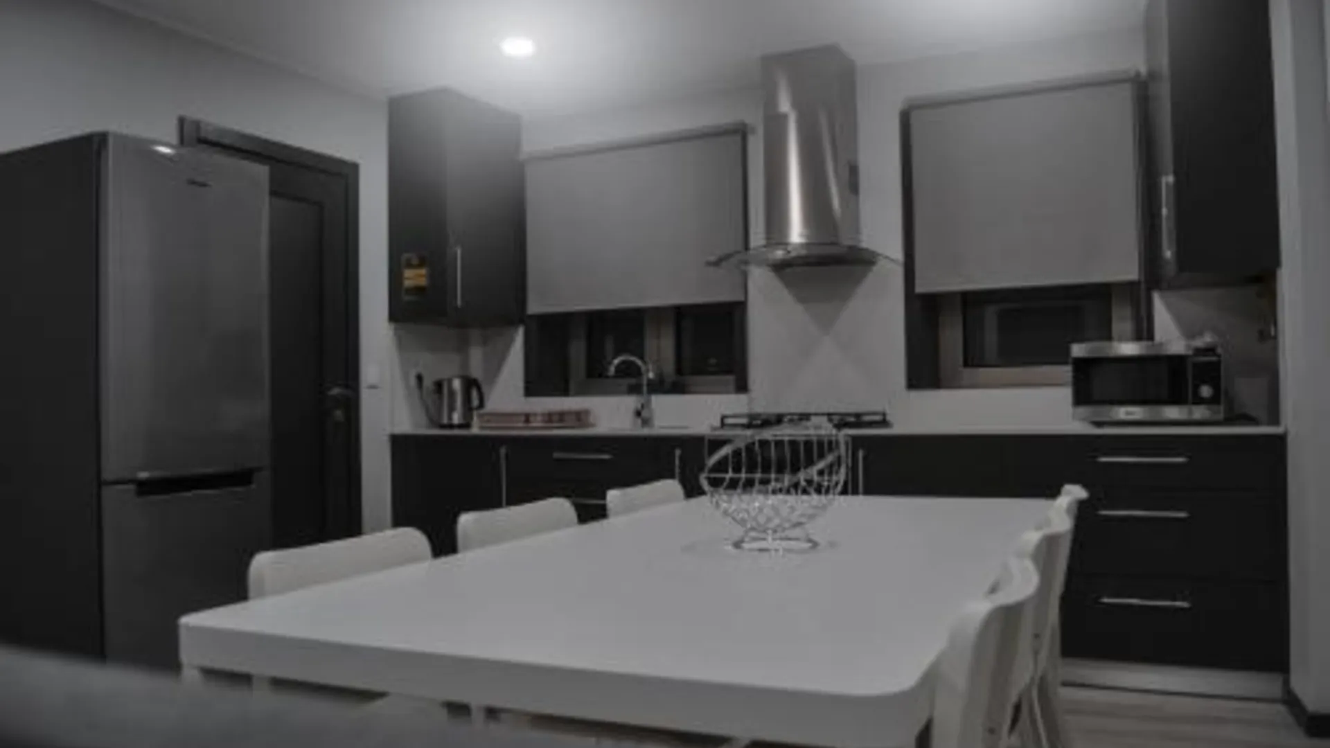 차베스 Anevan 3성급 게스트하우스 수영장