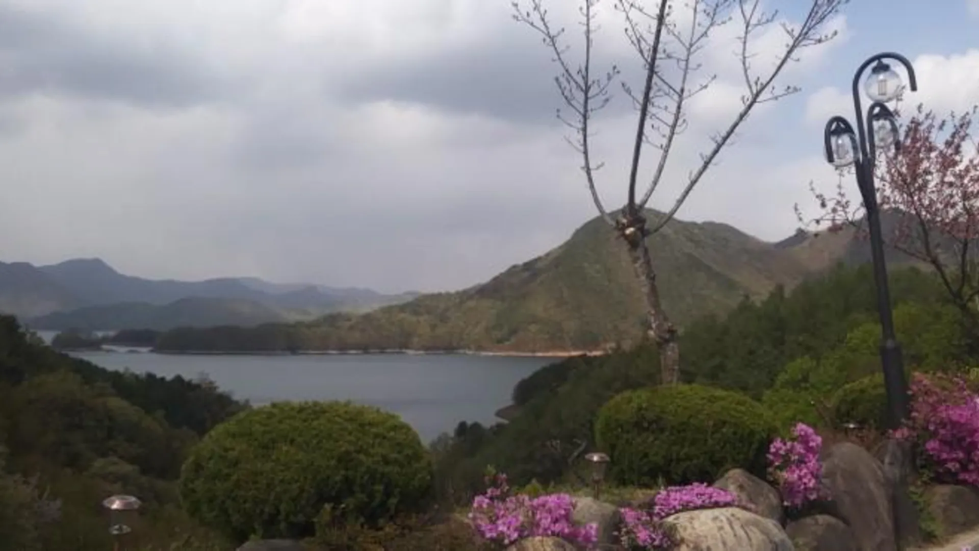 충주 충주 월악산꽃피는산골펜션 2성급 게스트하우스 객실