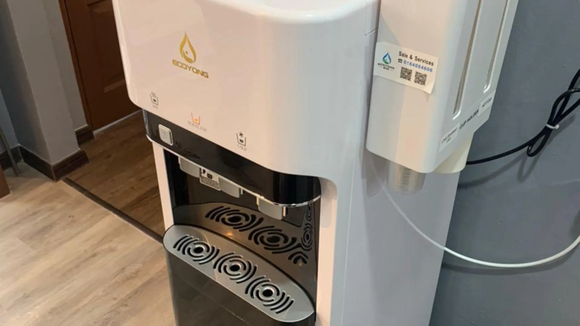 루나스 Hi TechSTAY 2성급 게스트하우스 객실