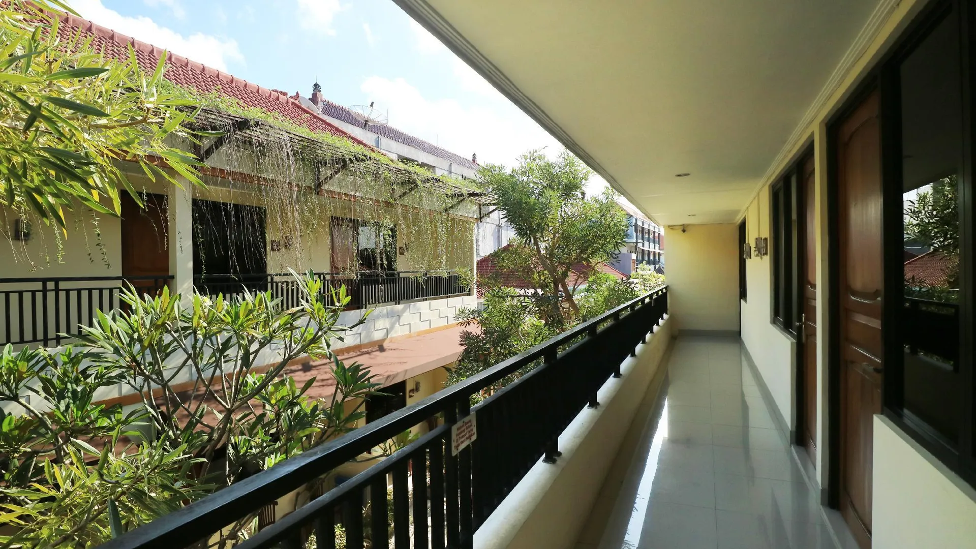 발리 디 맨션 발리 2성급 호텔 전망