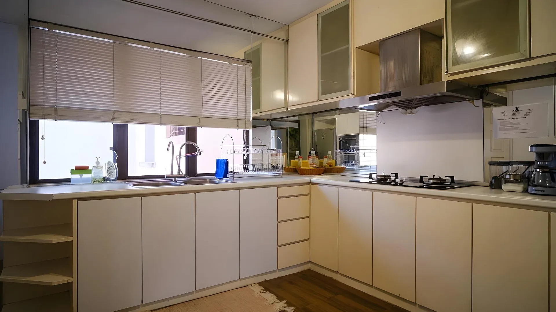 코타키나발루 시티 센터의 아파트먼트 (1200m², 침실 3개, 프라이빗 욕실 3개) 3성급 싱글룸 객실