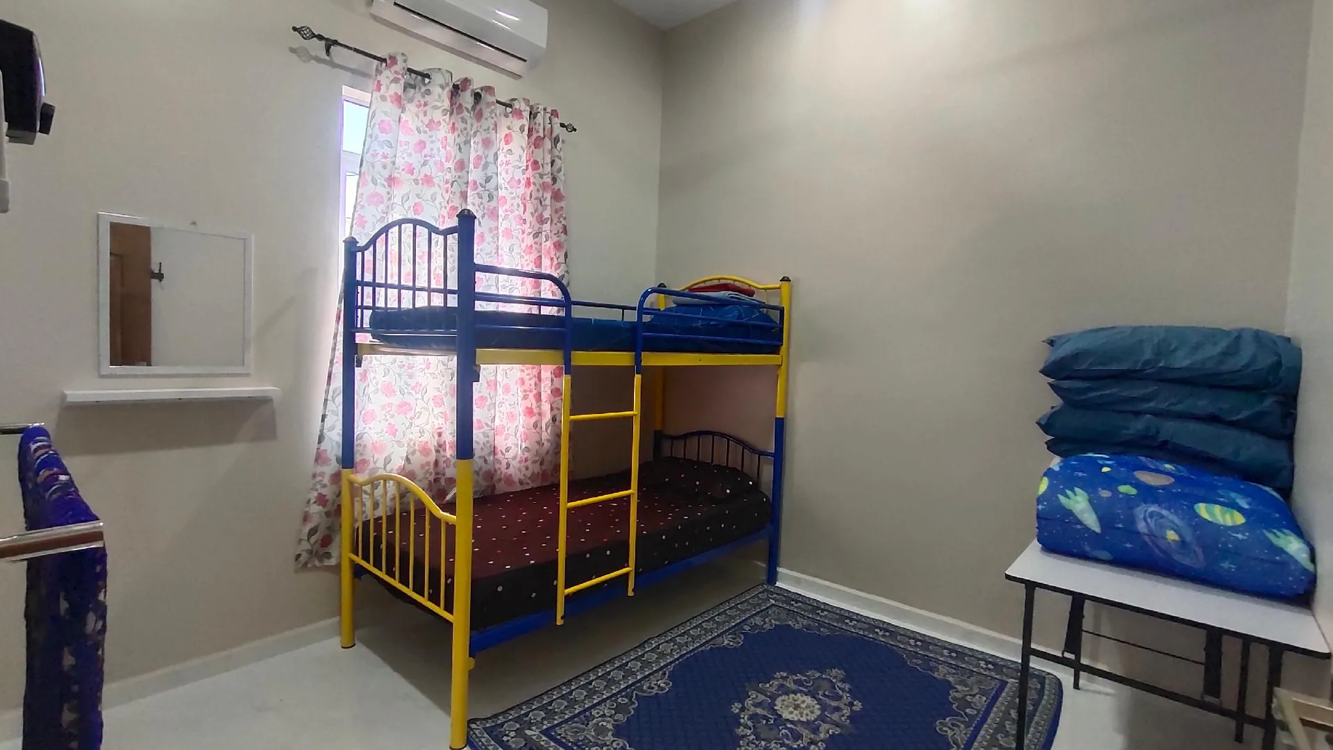 알로스타 / 알로르세타르 랑가르의 프라이빗 하우스 (1000m², 침실 3개, 프라이빗 욕실 3개) 2성급 싱글룸 외관