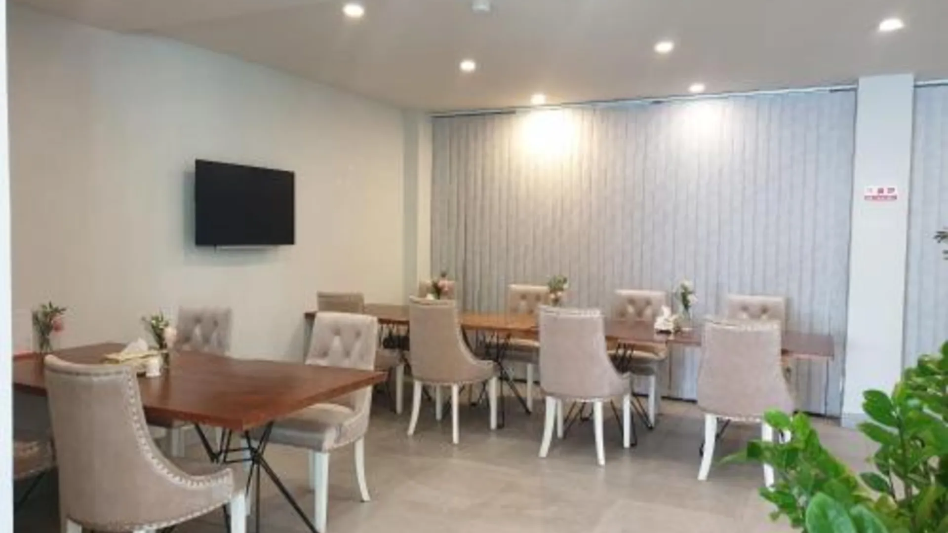 호치민 발렌타인 호텔 푸미흥 SECC 3성급 호텔 수영장