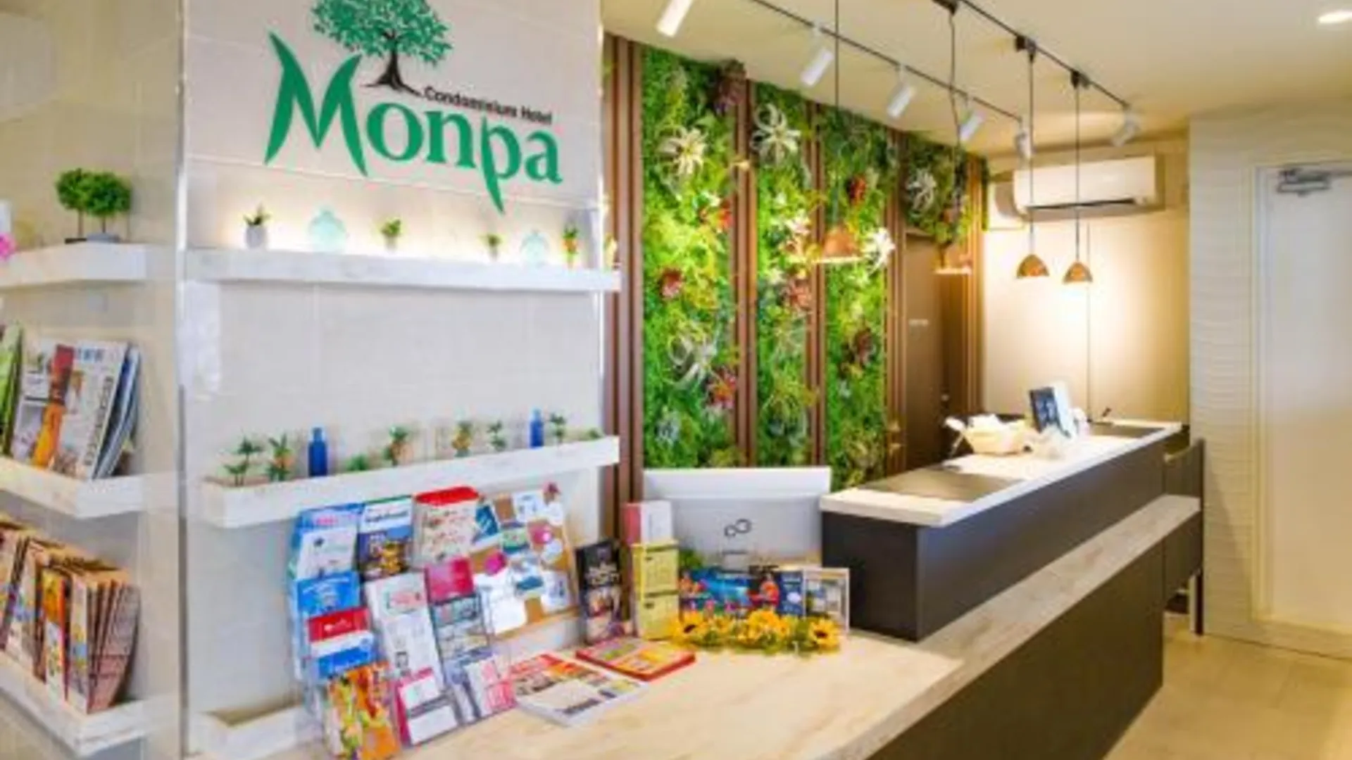 오키나와 본섬 콘도미니엄 호텔 몽파 3성급 호텔 로비