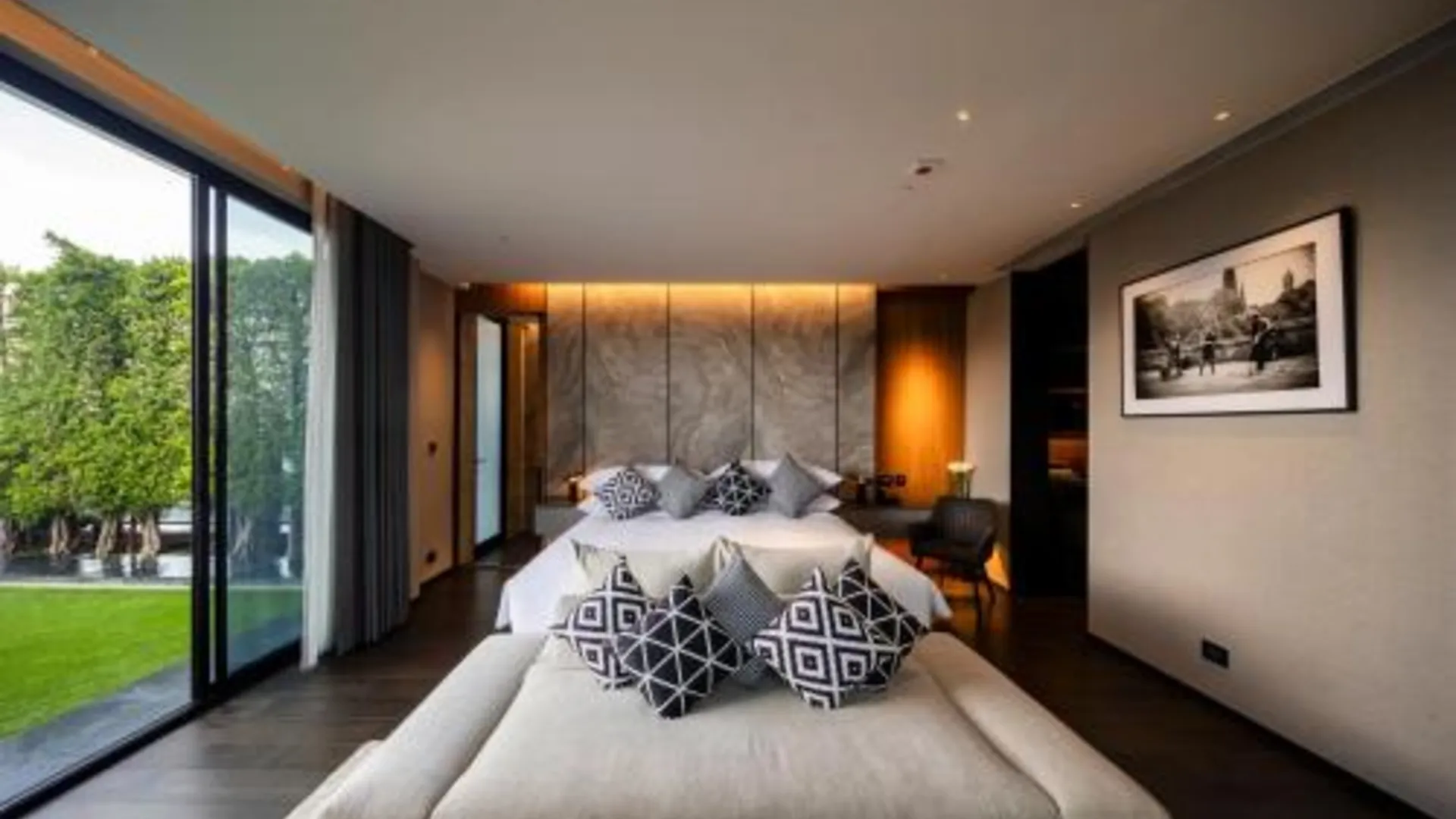 방콕 월튼 스위트 수쿰빗 4성급 호텔 스위트룸