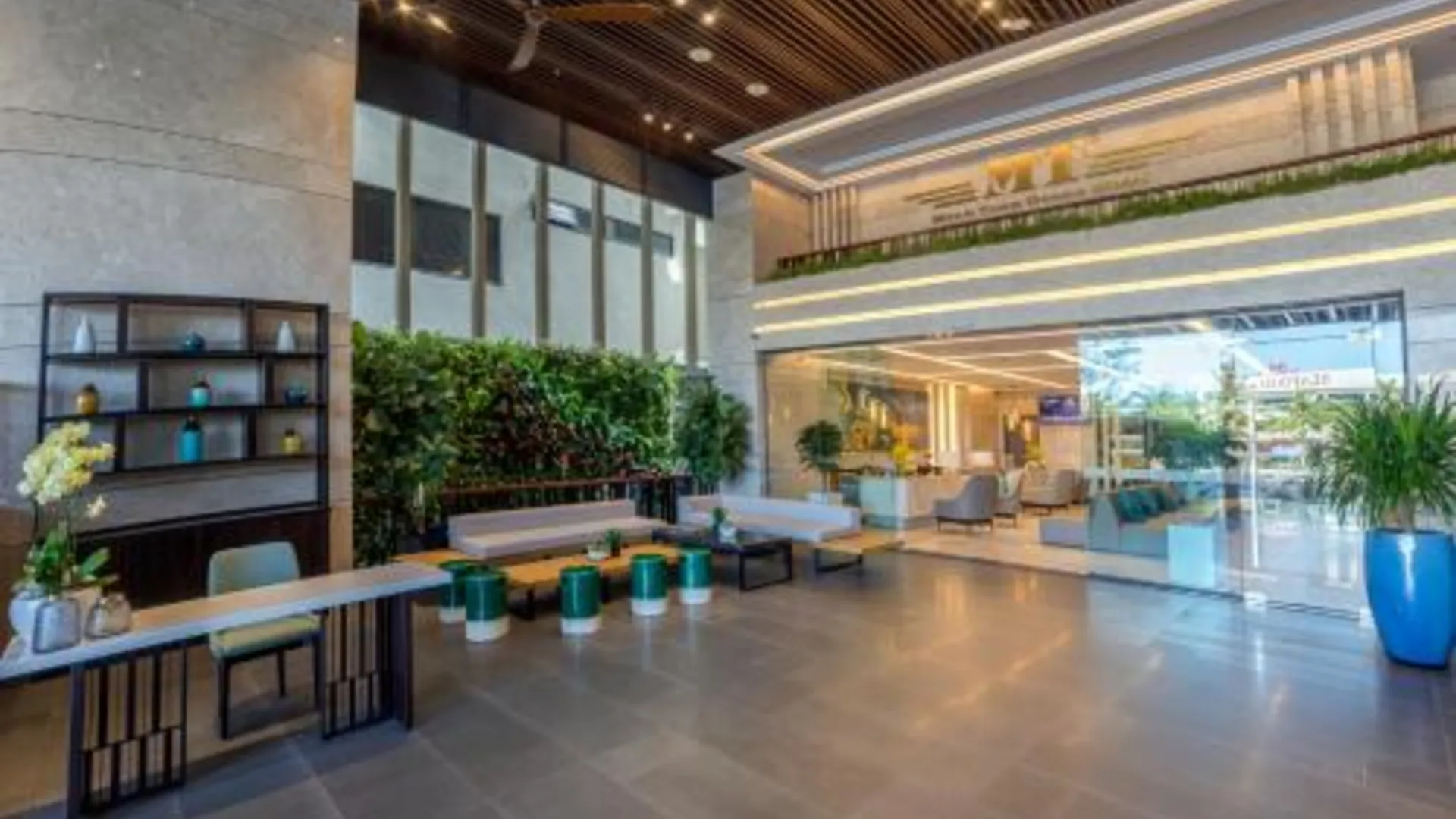 다낭 민 토안 사피 오션 호텔 4성급 호텔 로비