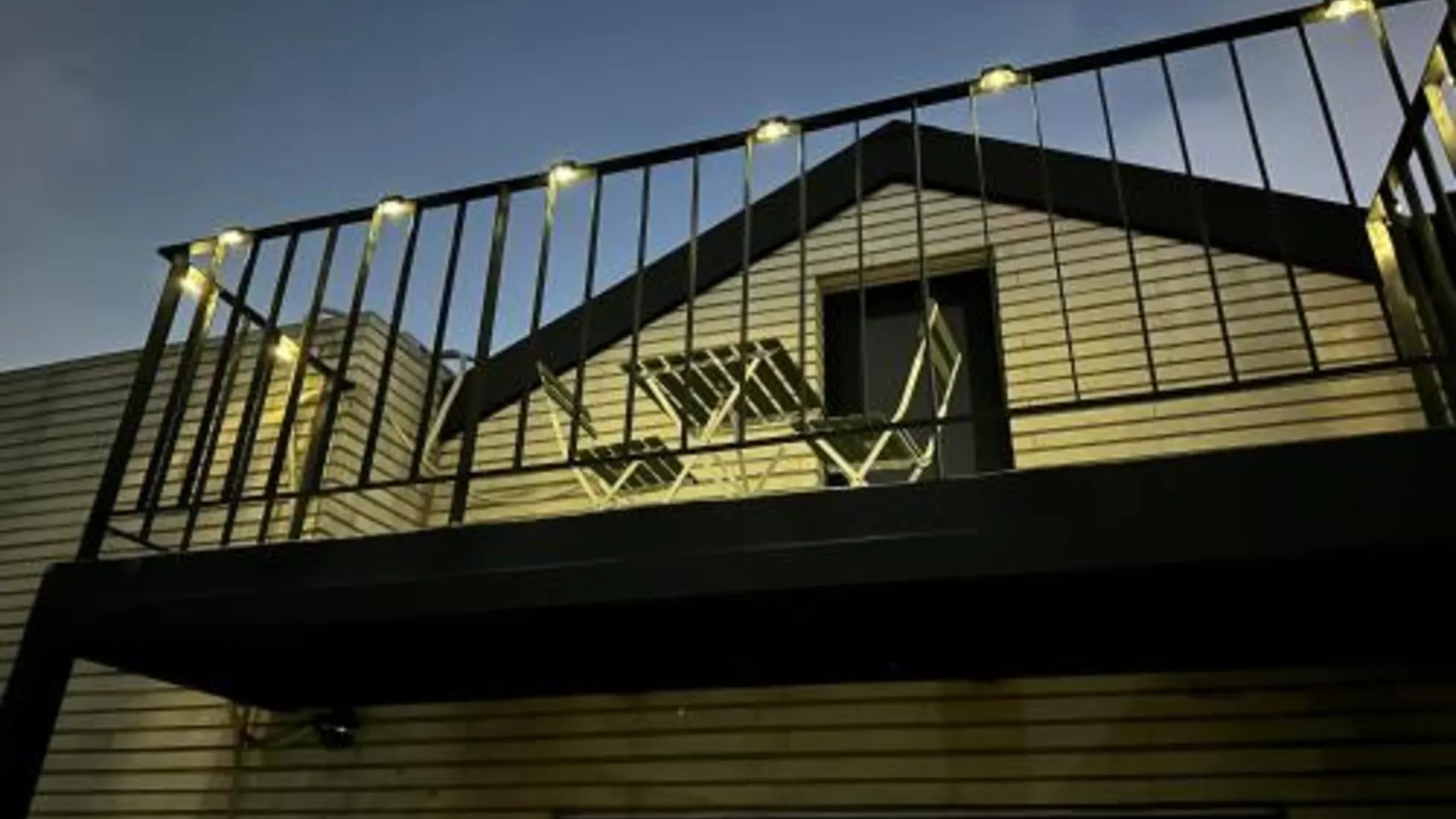 서울 홍대, 6인, 신축 건물, 대형 테라스 3성급 싱글룸 전망