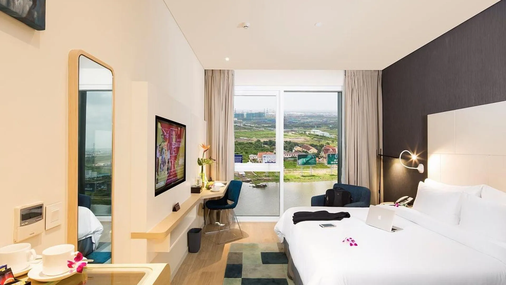 호치민 리버티 센트럴 사이공 리버사이드 호텔 4성급 호텔 스위트룸