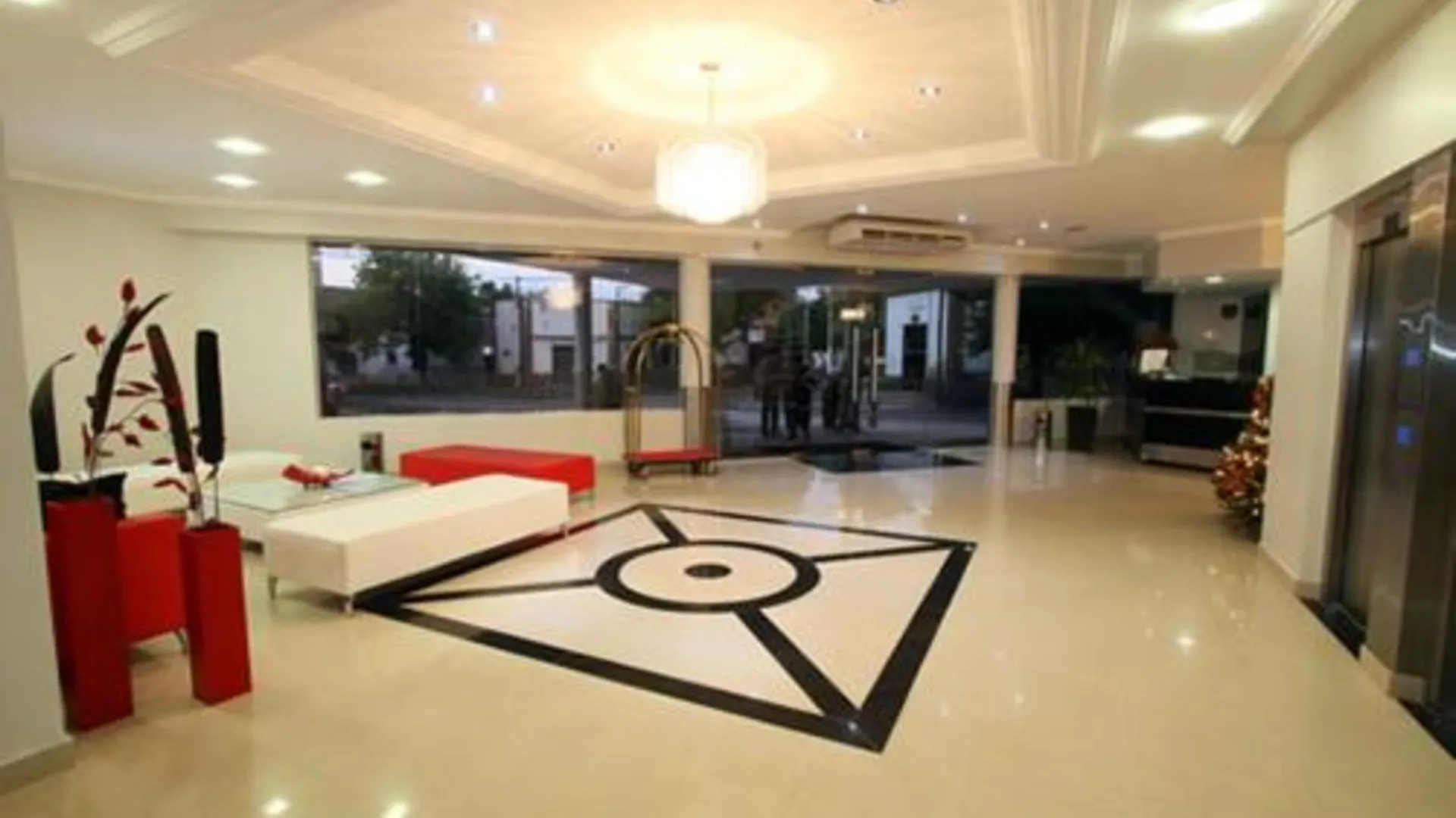 투쿠만 Hotel Le Park 3성급 호텔 외관