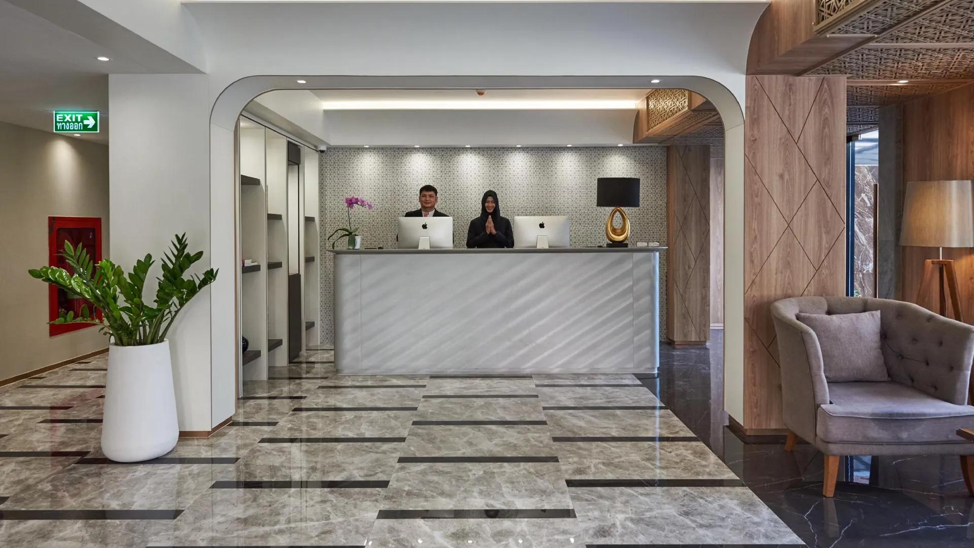 방콕 알마스 호텔 방콕 3성급 호텔 스위트룸