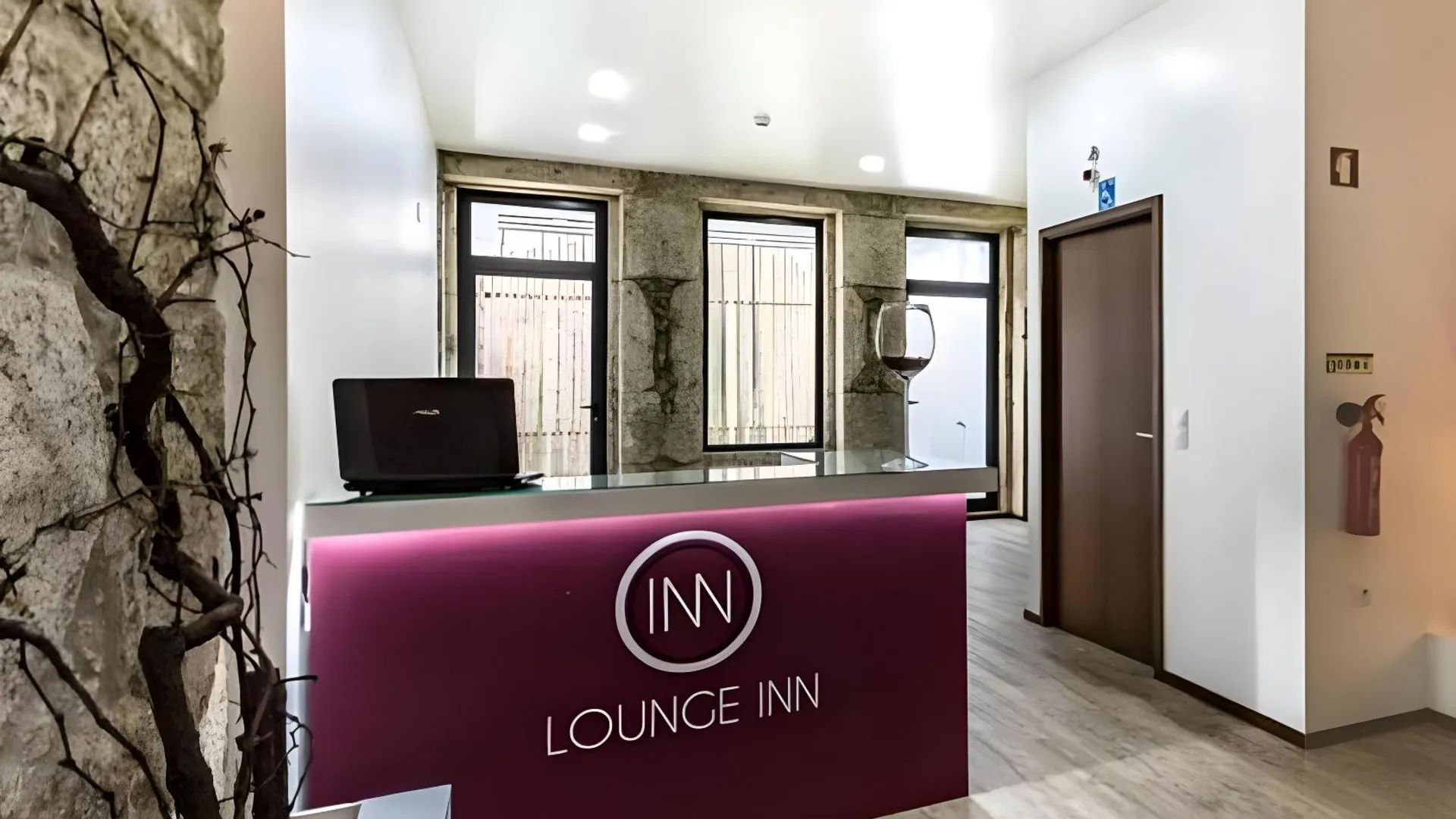 포르투 라운지 인 게스트 하우스 4성급 게스트하우스 스위트룸