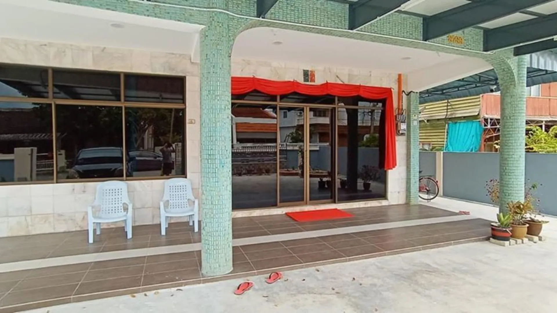 바간 세라이 바간 세라이의 방갈로 (4000m², 침실 10개, 프라이빗 욕실 6개) 2성급 게스트하우스 레스토랑