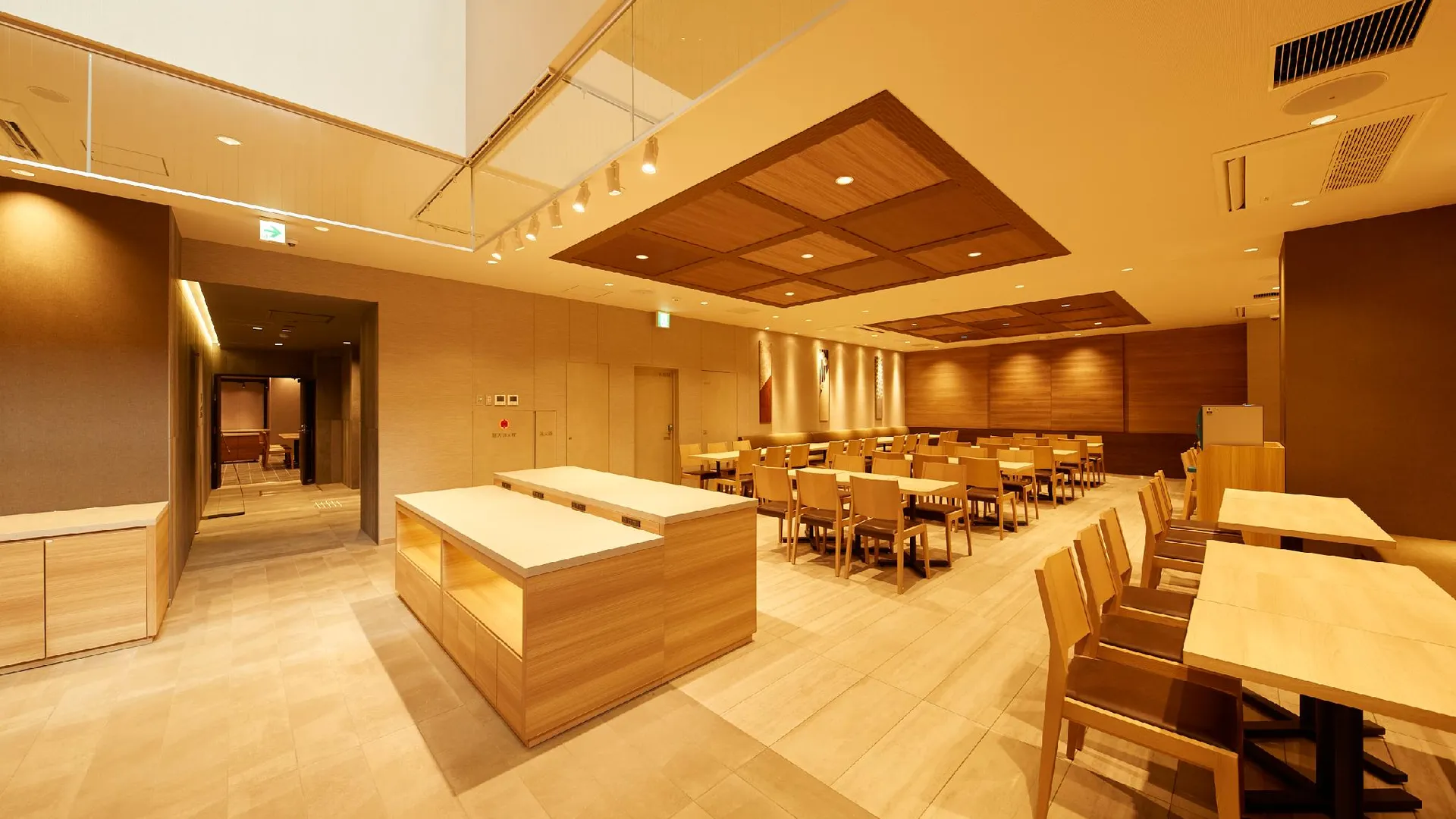 교토 호텔 먼데이 교토 마루타마치 3성급 호텔 외관