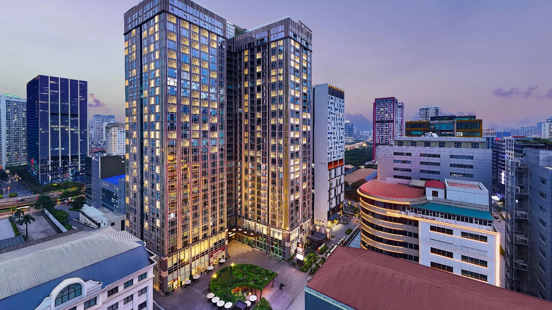 하노이 에픽 타워 스위스-벨레지던스 하노이 5성급 호텔 객실